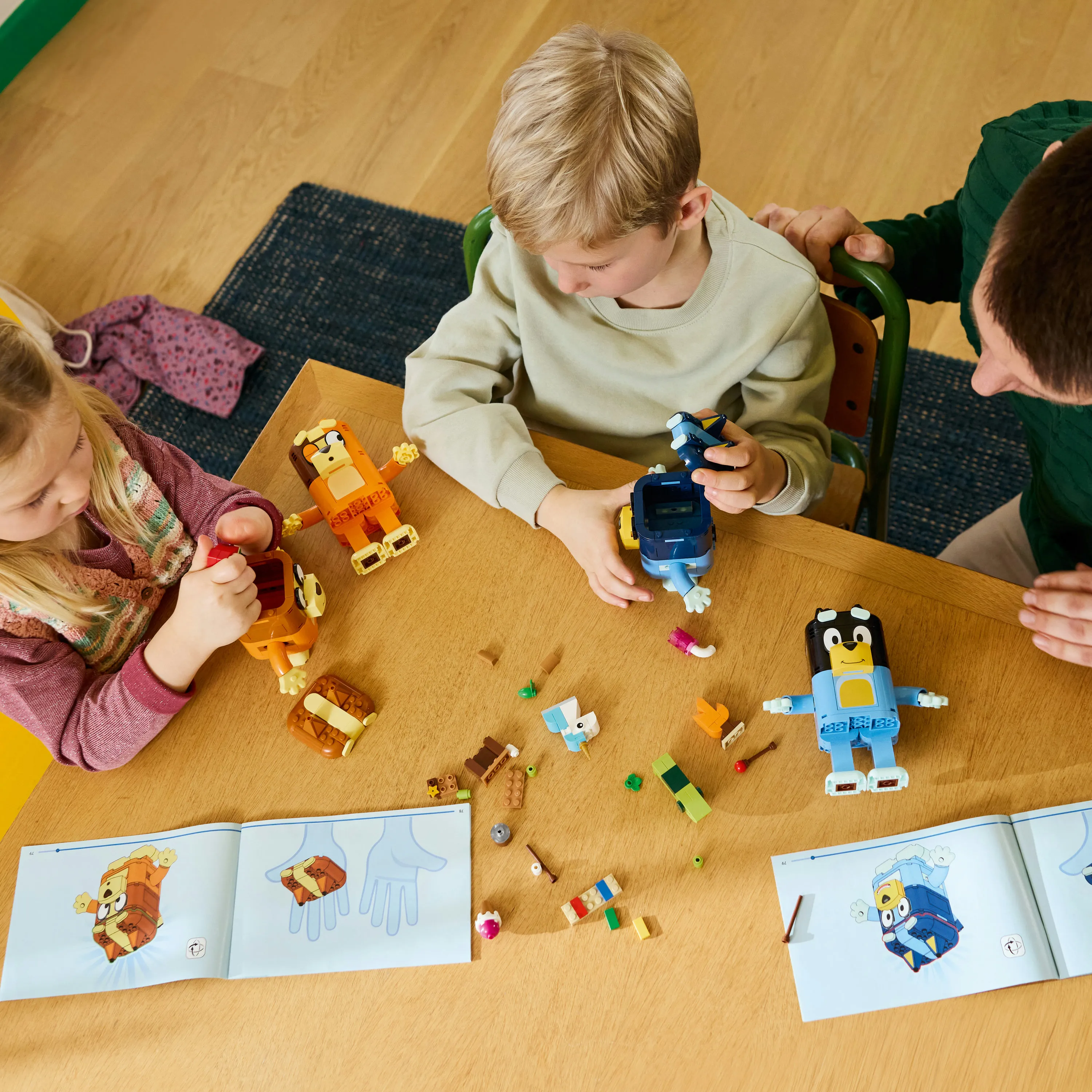 LEGO Bluey Brick-Built Heeler Family 11217