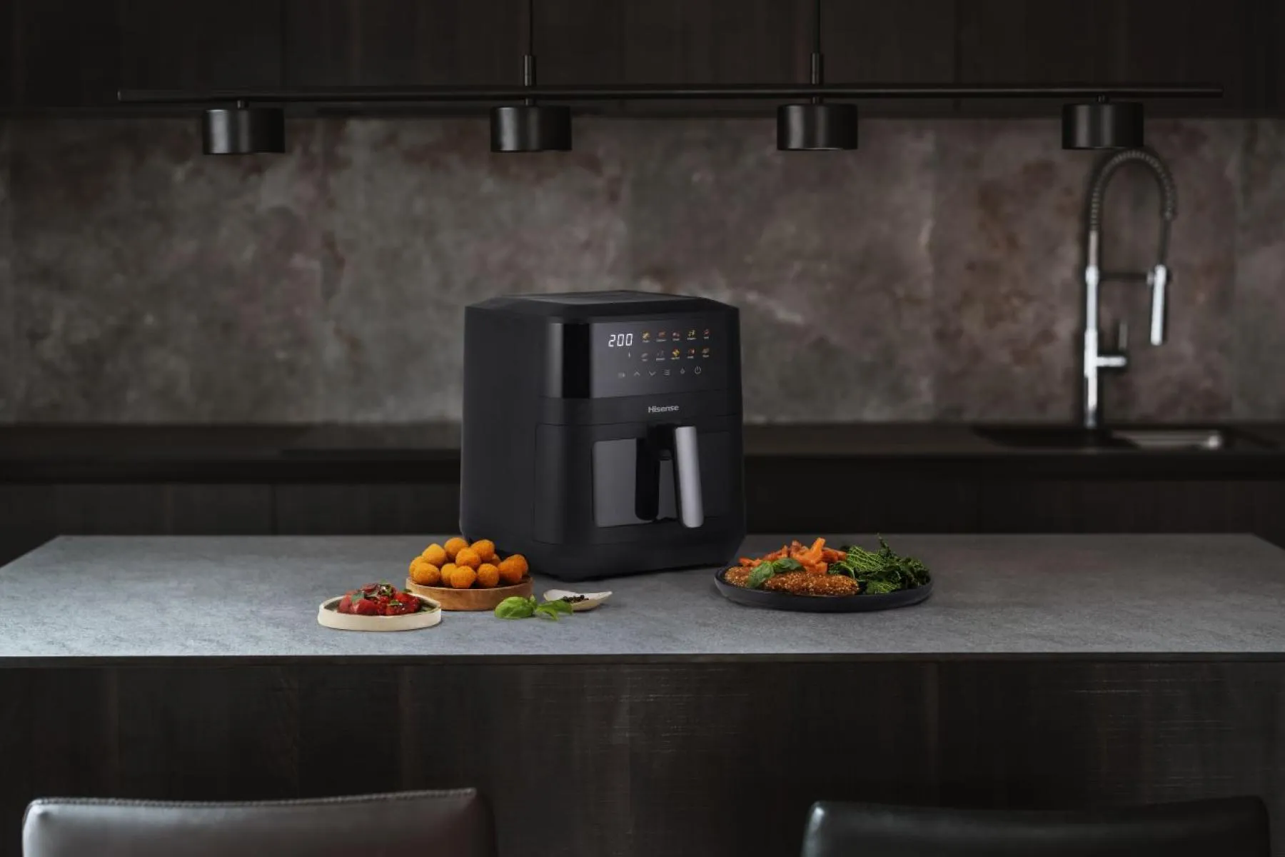 Hisense HAF2100DCD, 7,7 l, 2100 W, airfryer, svart