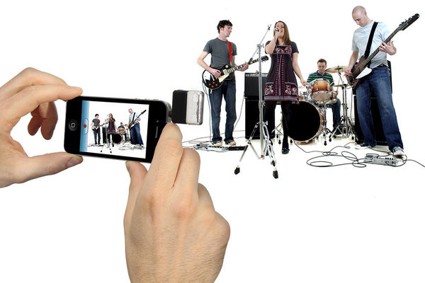 iRig MIC Cast