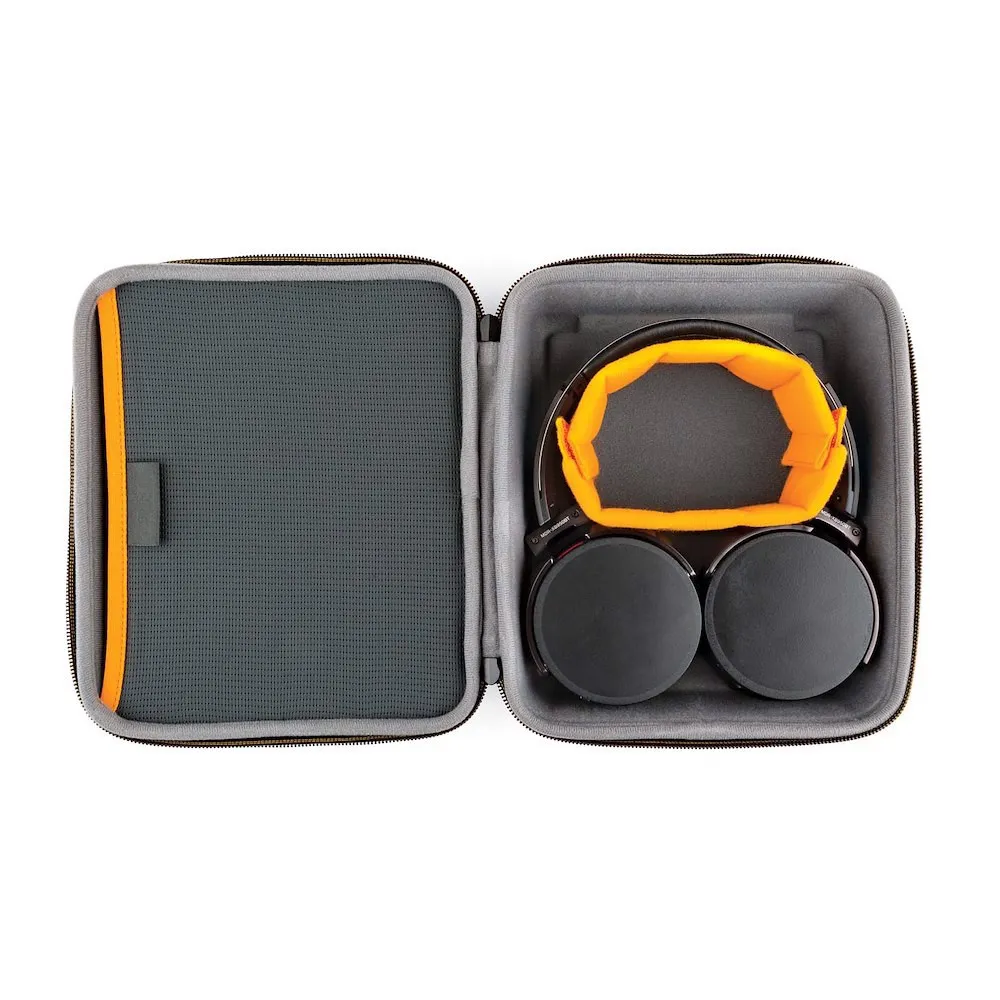 Lowepro camera case Hardside CS 80 Black