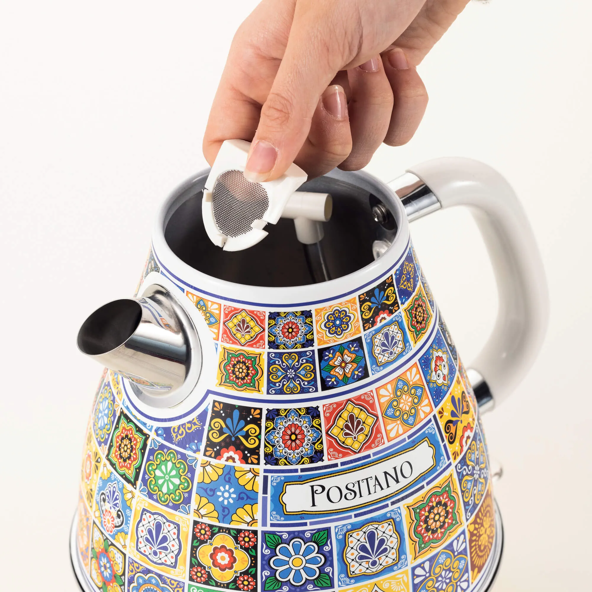 Ariete Positano -vedenkeitin, 1,7 l, 2000 W, moniv&auml;rinen