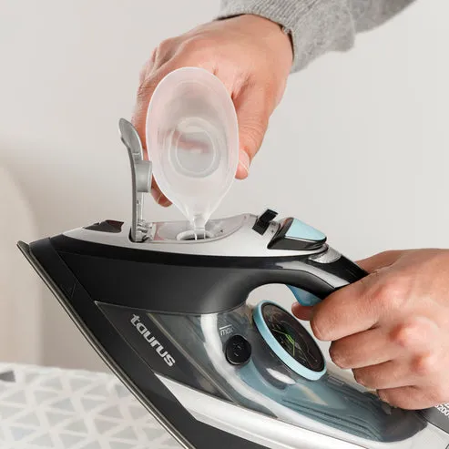 Taurus Geyser Eco 918715000 -h&ouml;yrysilitysrauta, 3200 W, musta