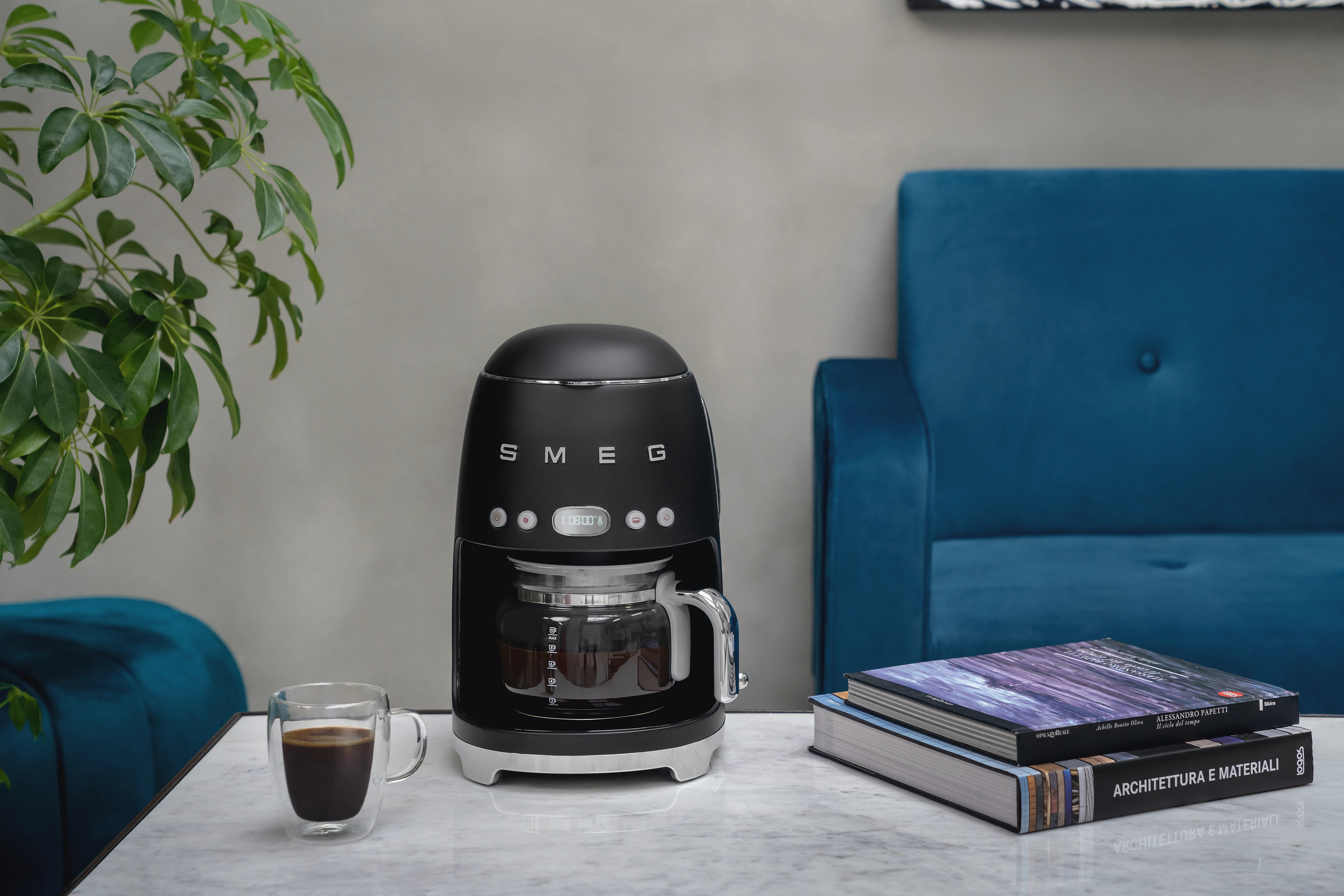 Smeg 50's Style DCF02BLMEU -kahvinkeitin, t&auml;ysautomaattinen, musta
