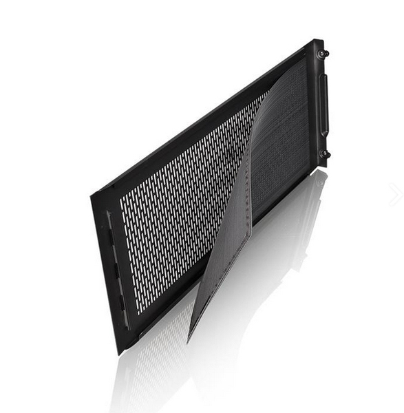 Thermaltake Core X71 TG Big Tower toolless installation