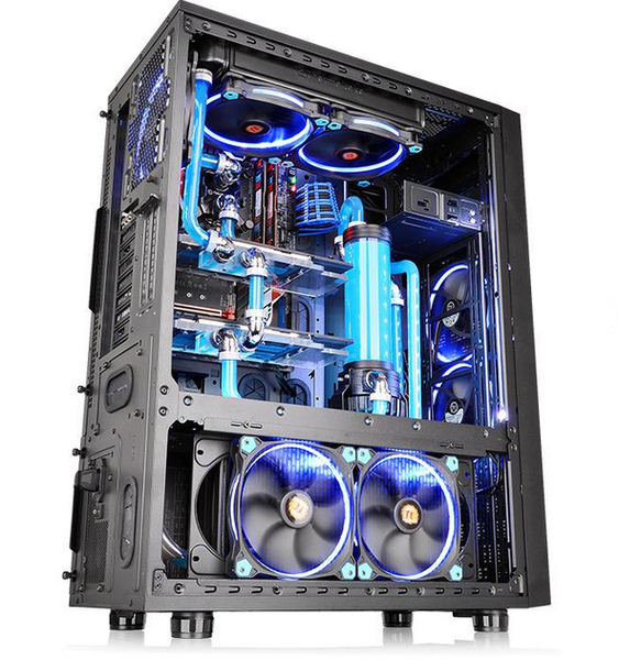 Thermaltake Core X71 TG Big Tower toolless installation