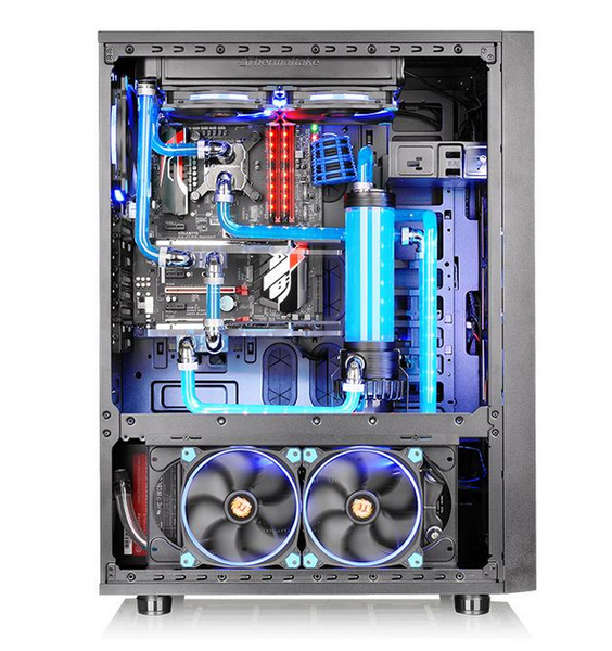 Thermaltake Core X71 TG Big Tower toolless installation