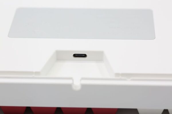 Varmilo VEA88 Special Edition White Plate V2 TKL MX Brown - gaming keyboard, white/red