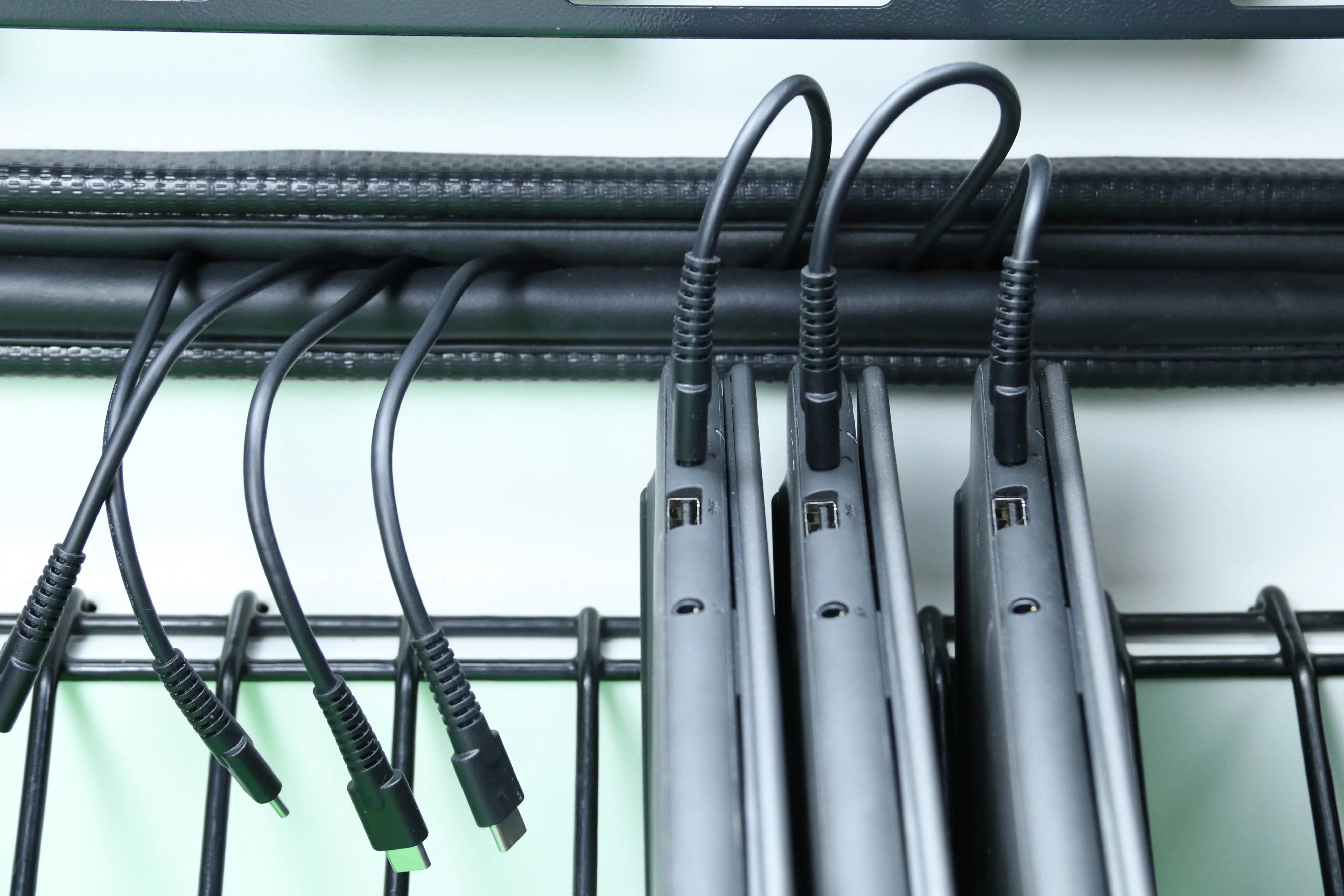 LocknCharge Carrier 30 MK5 with LARGE Baskets Charge-Only 30 units Chromebook/iPad/laptop