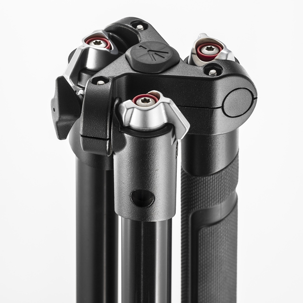 MANFROTTO Jalusta Kit Foto Alu BEFREE MKBFRA4-BH Kuulap&auml;&auml;ll&auml;