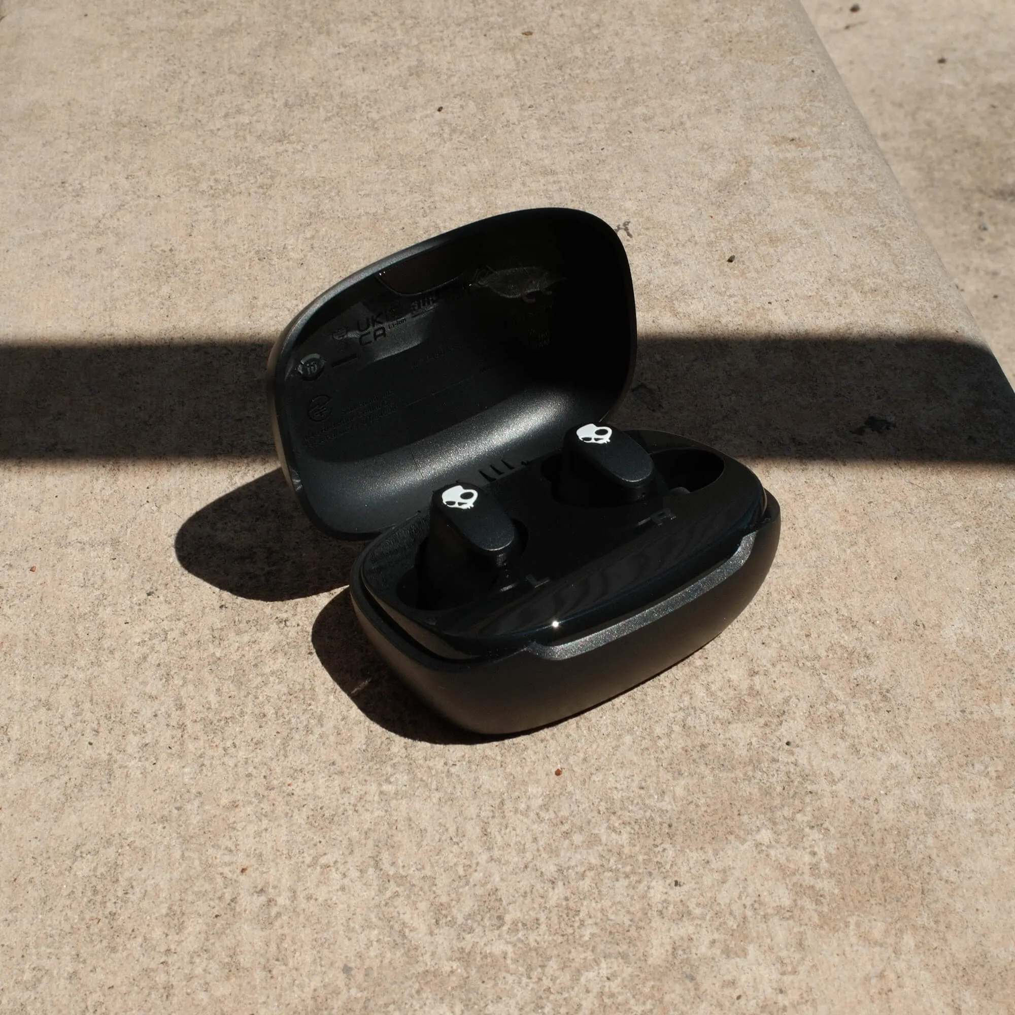 Skullcandy Smokin&rsquo; Buds 360 -langattomat nappikuulokkeet, musta