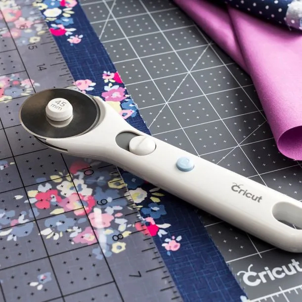 Cricut Rotary Cutter (45mm)