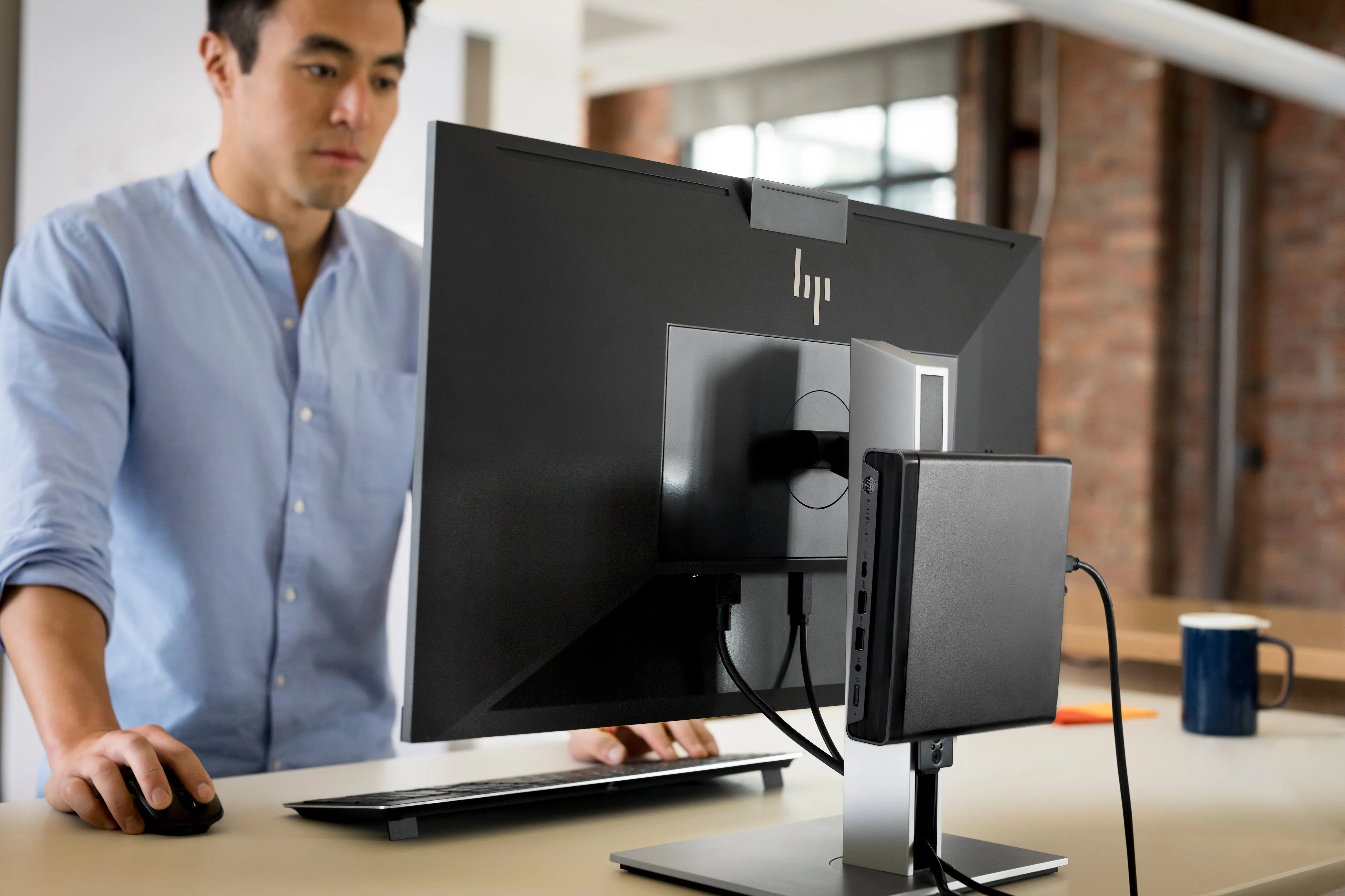 HP 27" E27d G4, QHD, IPS -n&auml;ytt&ouml; (incl. Docking)