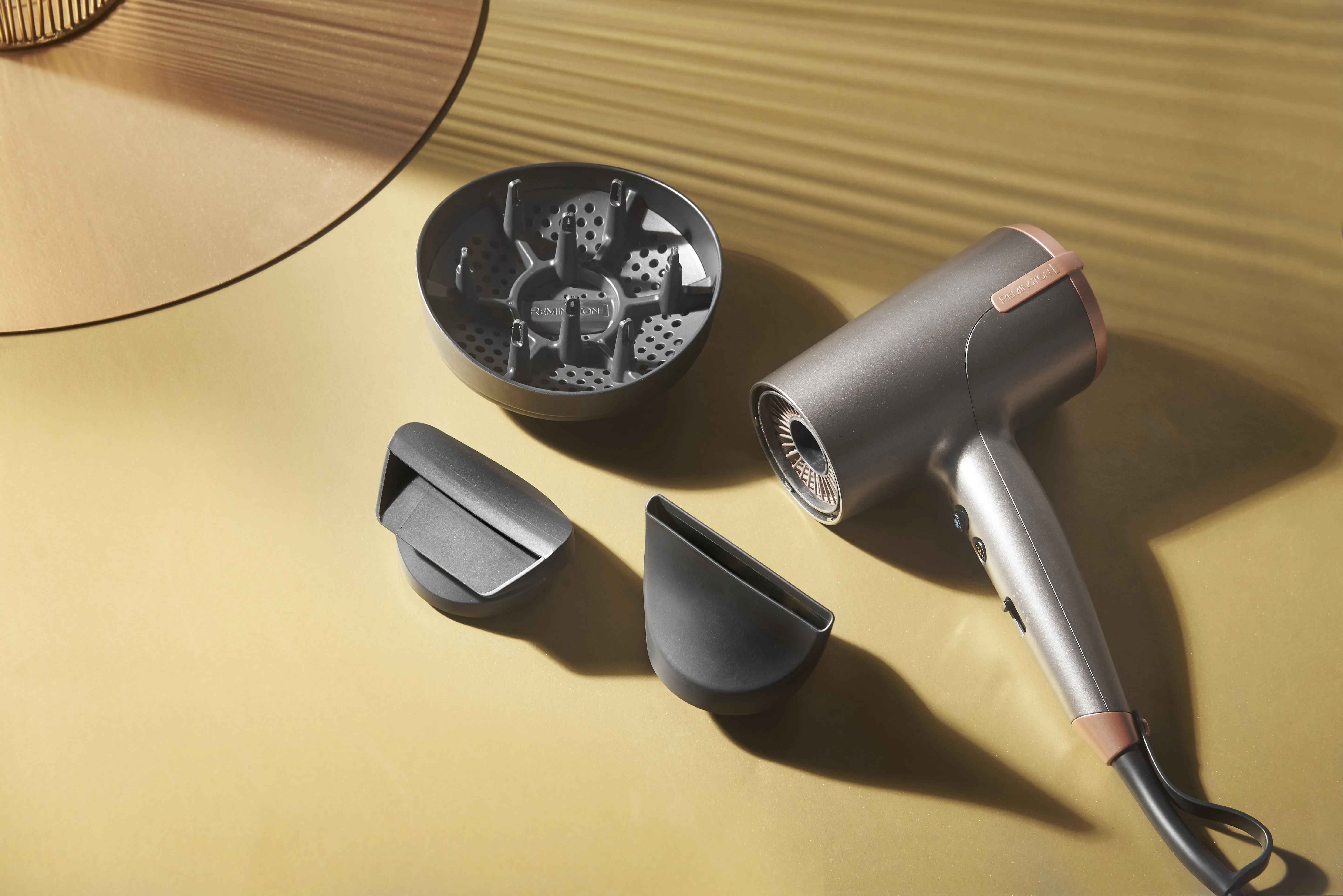 Remington ONE Dry &amp; Style D6077, 2000W hair dryer, Bronze, Grey