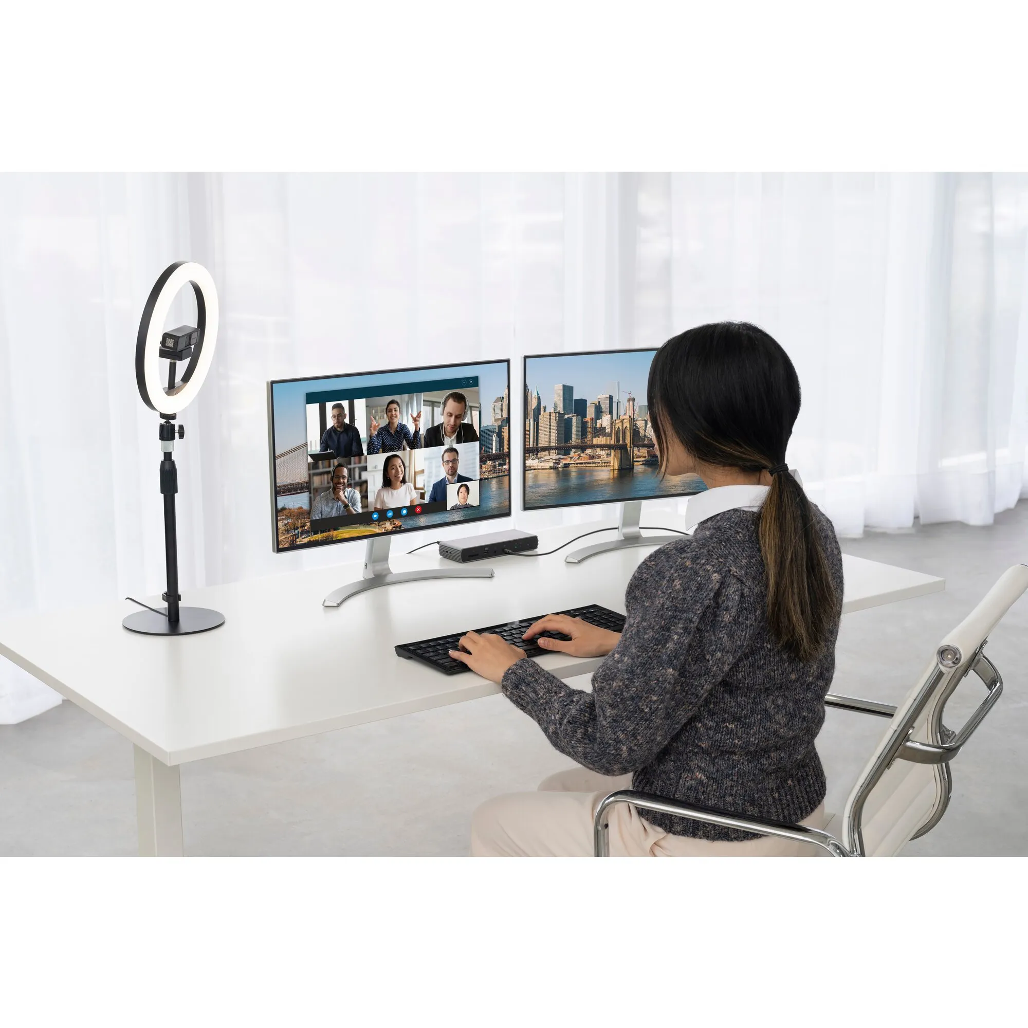 Kensington A1010 Telescoping Desk Stand