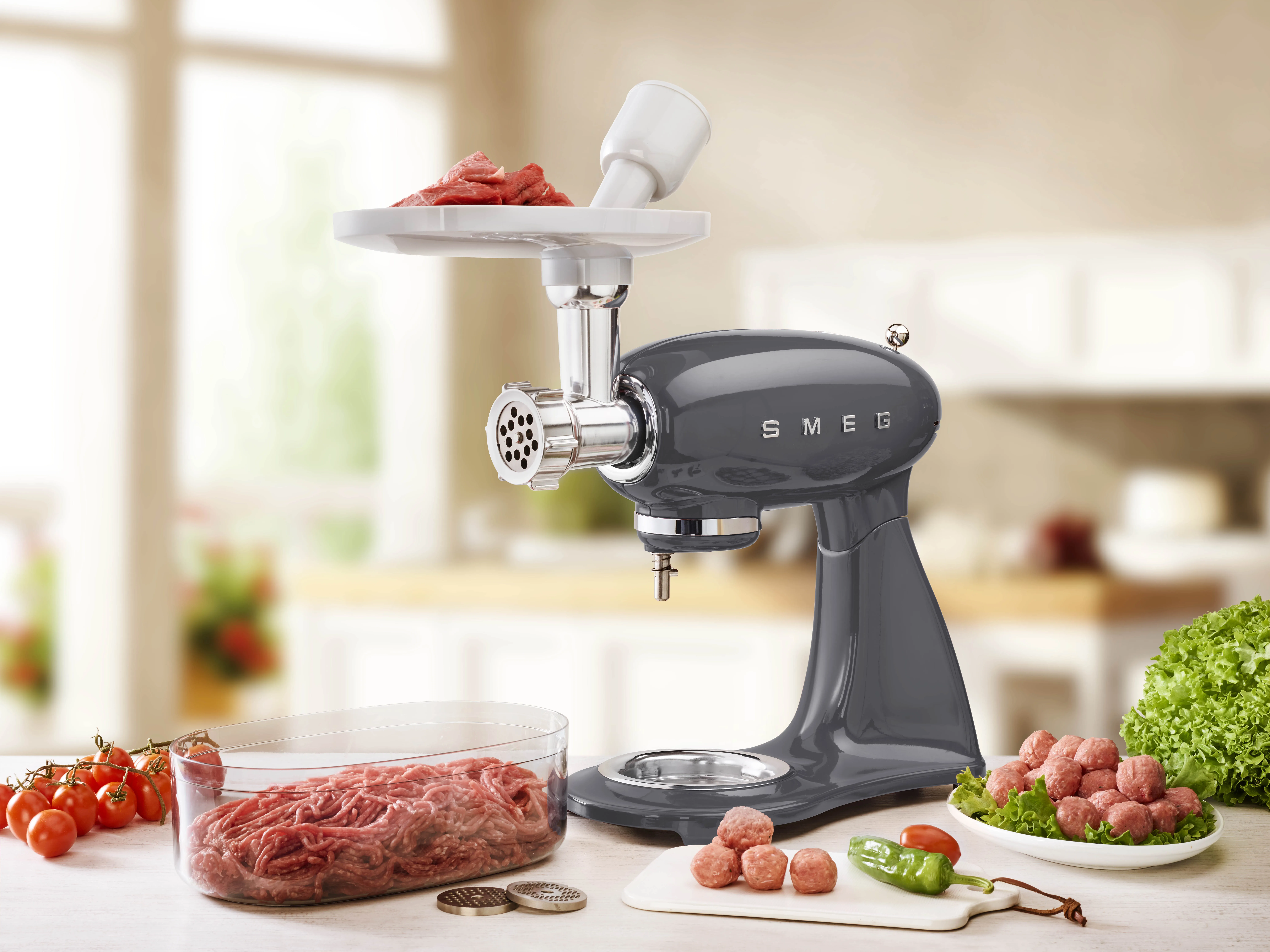 Smeg SMF03GREU -yleiskone, Harmaa