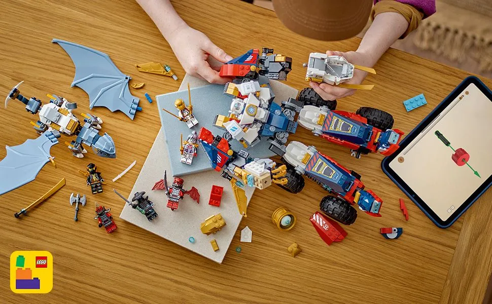 LEGO NINJAGO Zane's Ultramech Renegade Robot 71834