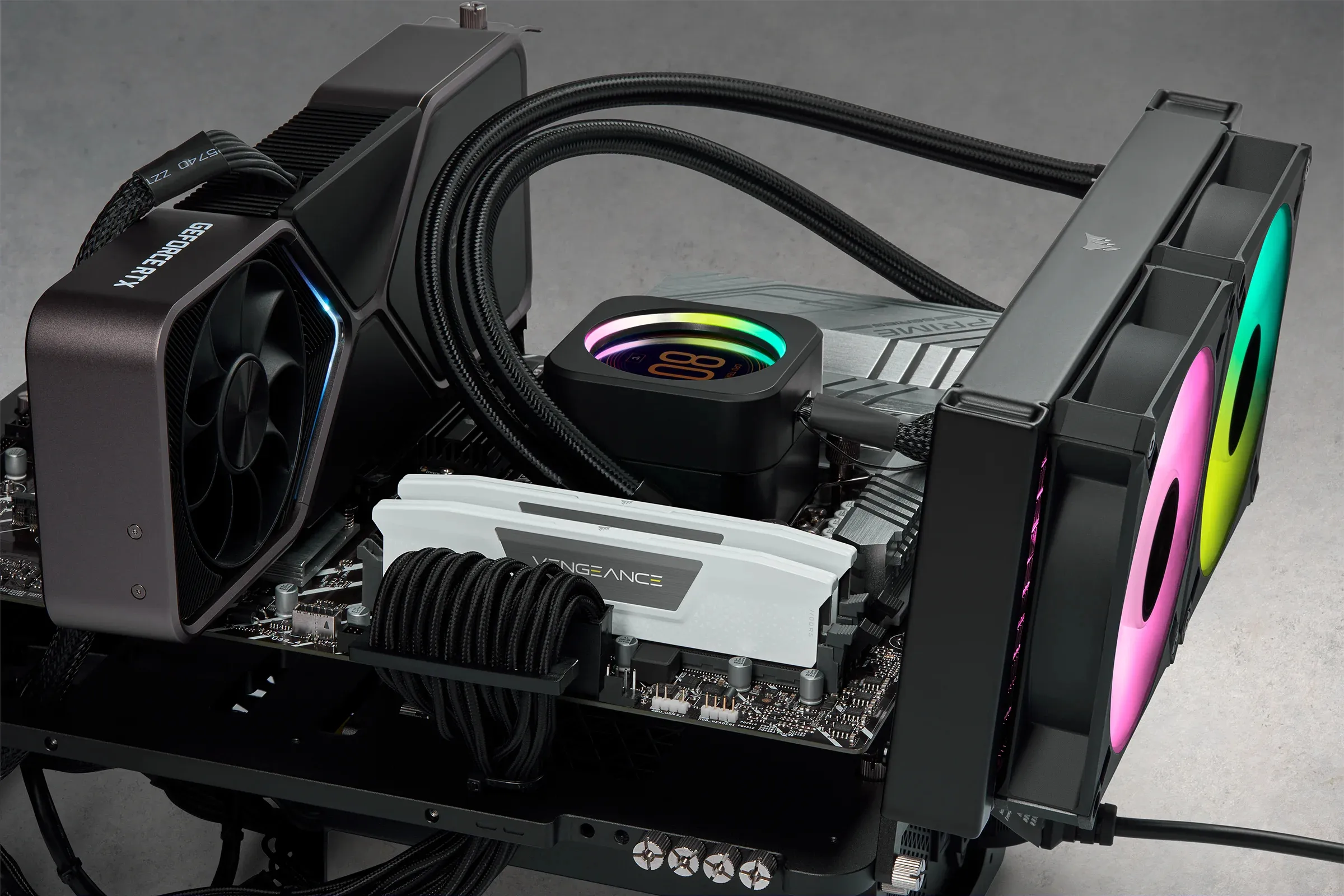 CORSAIR VENGEANCE 64GB 2x32GB DDR5 6000MT/s CL30-36-36-76 1.40V Intel XMP & AMD EXPO White