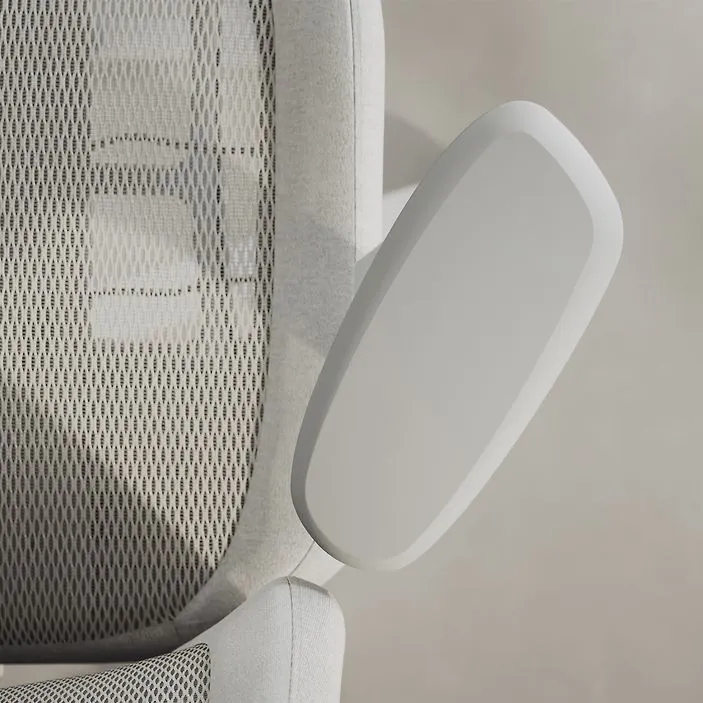Fractal Design Refine - gaming chair, mesh light