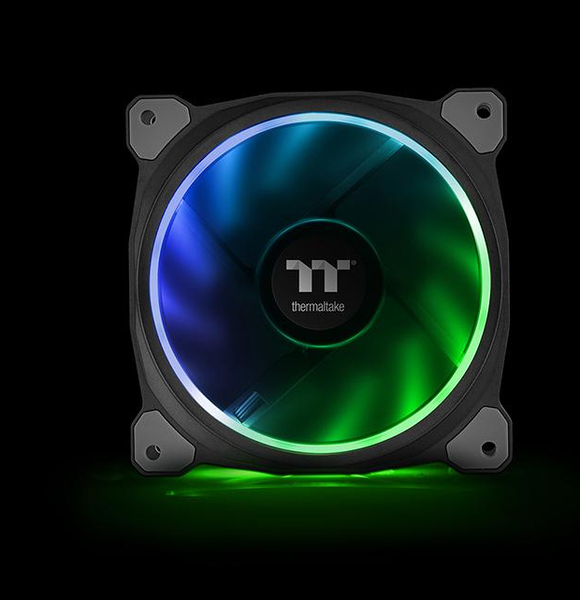 Thermaltake Riing Plus 14, RGB, 140mm -kotelotuuletin, musta, 3kpl