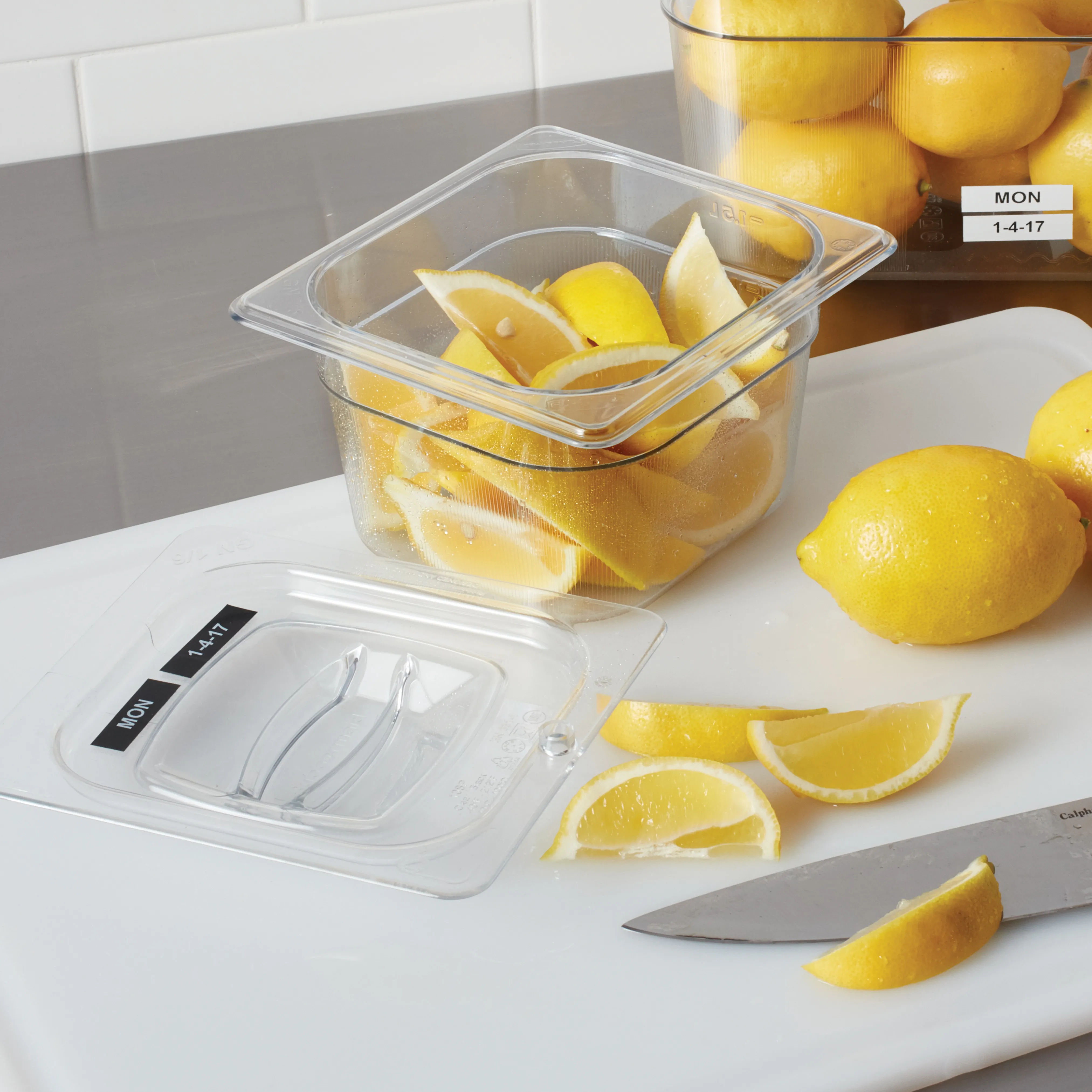 Dymo Durable D1 tape, 12mm, 3m,  vit text p&aring; svart tejp