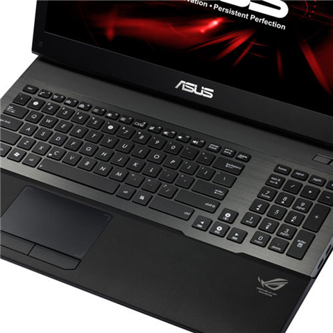 ASUS G75VX-T4106H 17,3"/i7-3630QM/8GB/750GB/GTX-670M/DVD/WIN8