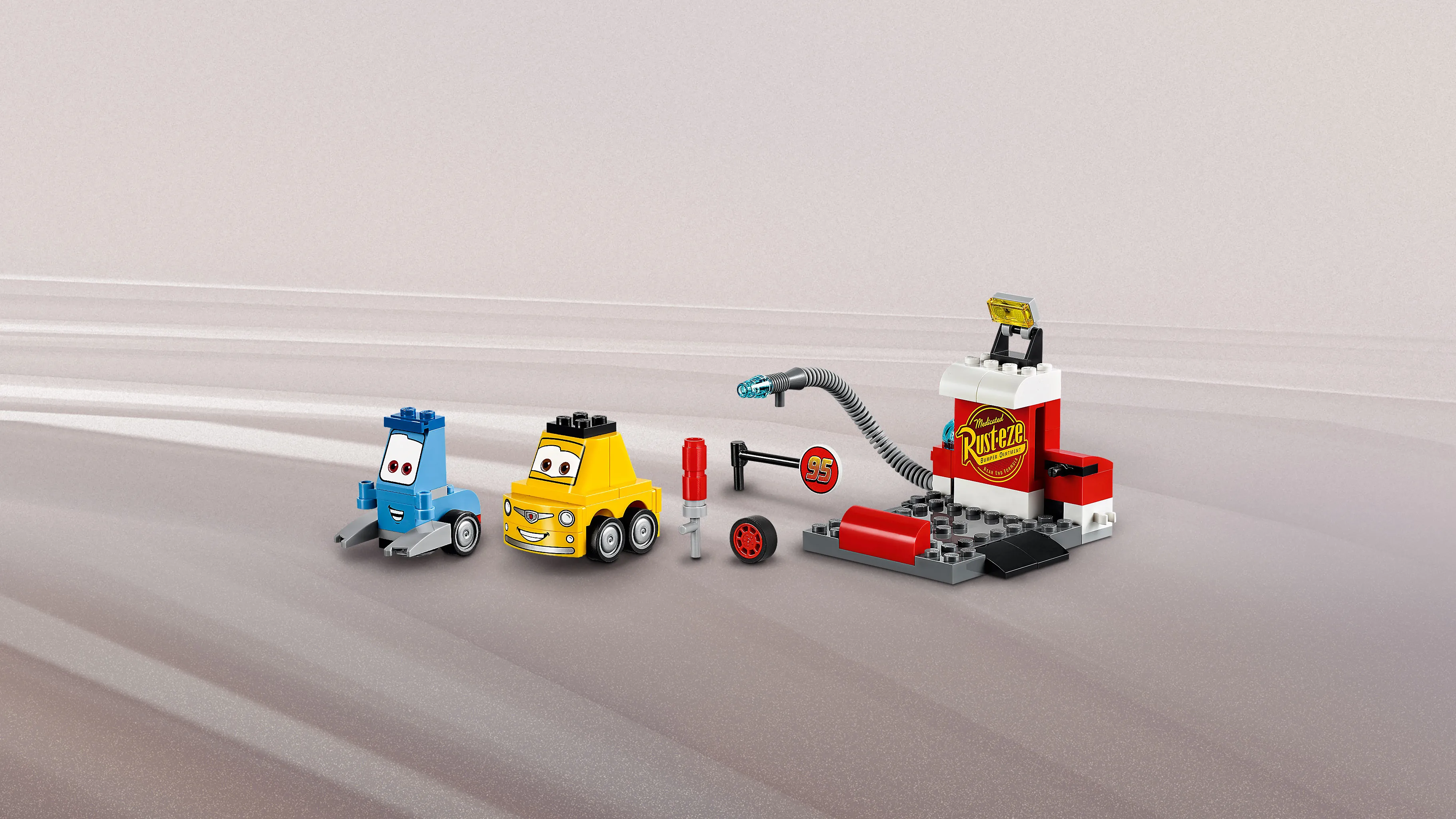Lego Juniors - Guido and Luigi's Pit Stop