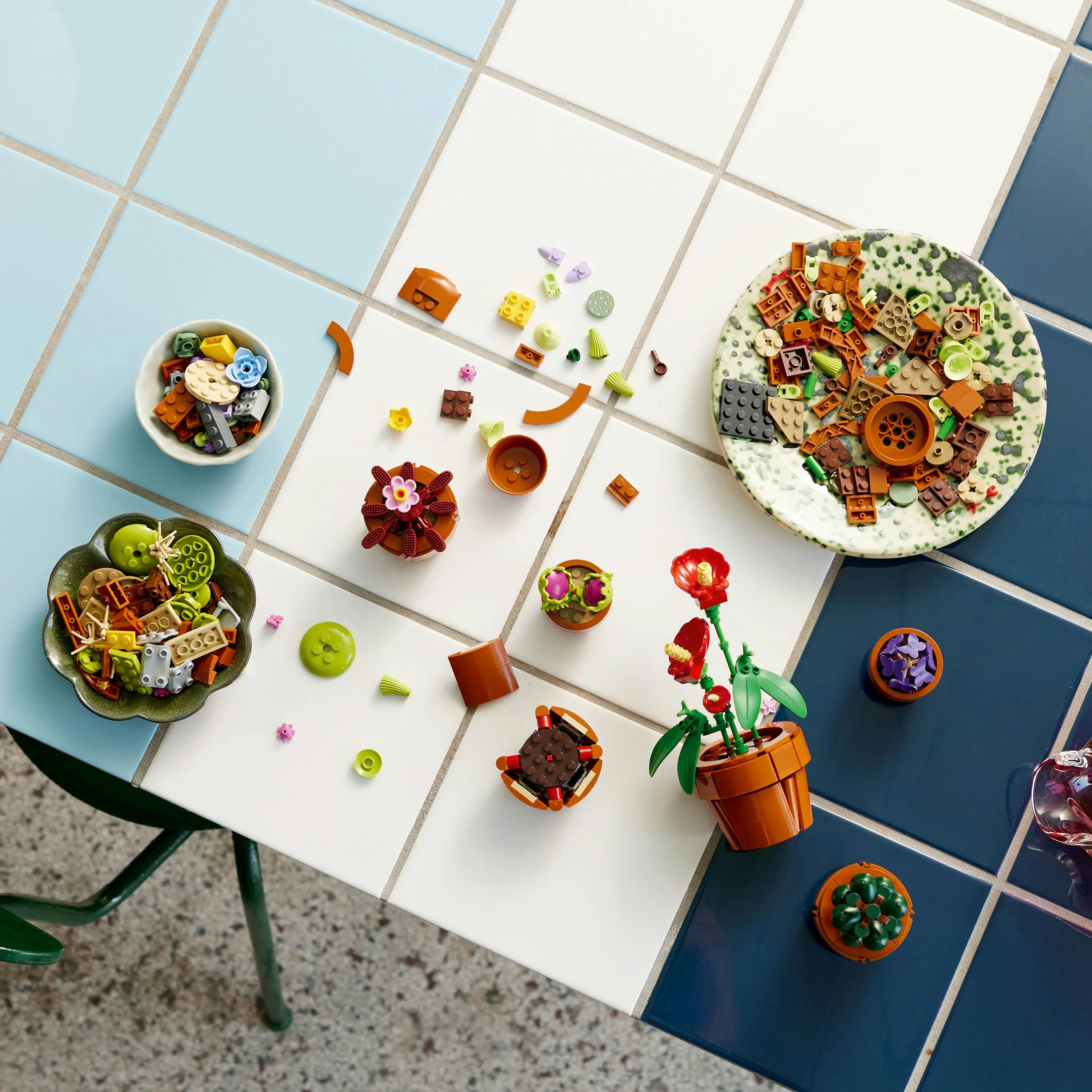 LEGO Icons Miniv&auml;xter 10329