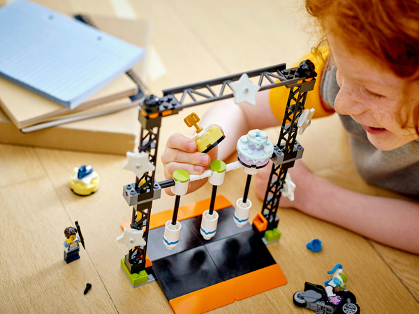 Lego CityTyrm&auml;&auml;v&auml; stunttihaaste 60341