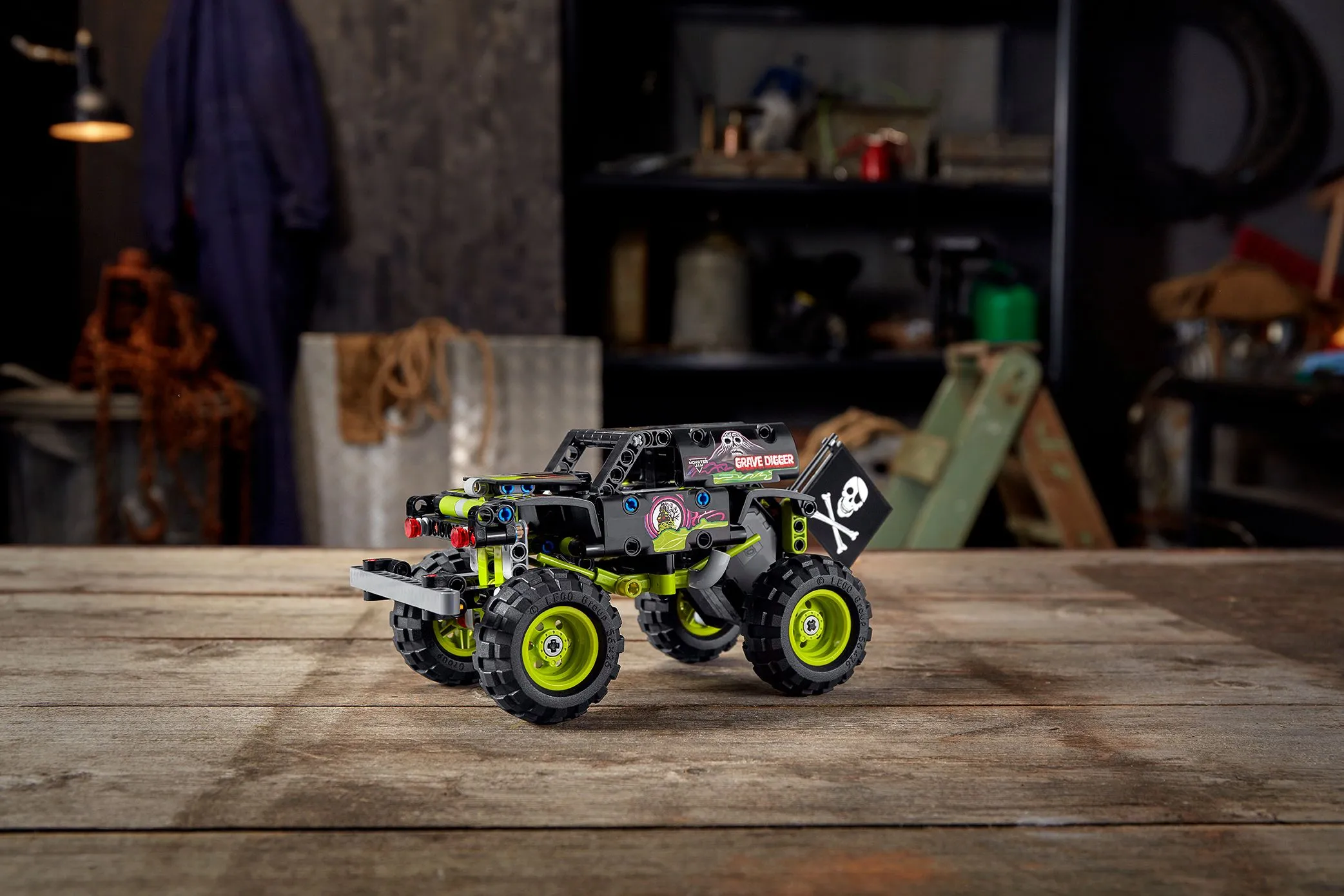 Lego Technic Monster Jam Grave Digger 42118