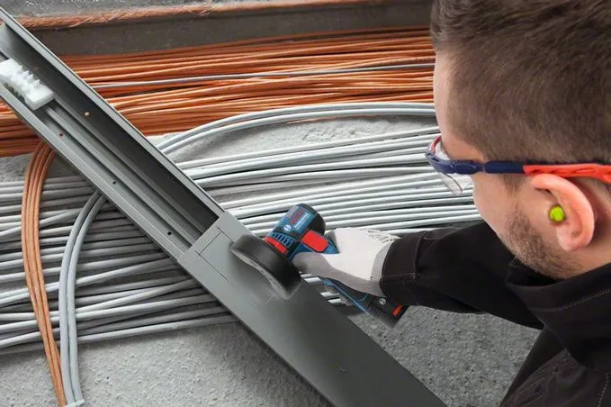Bosch Professional GWS 12V-76 -akkukulmahiomakone