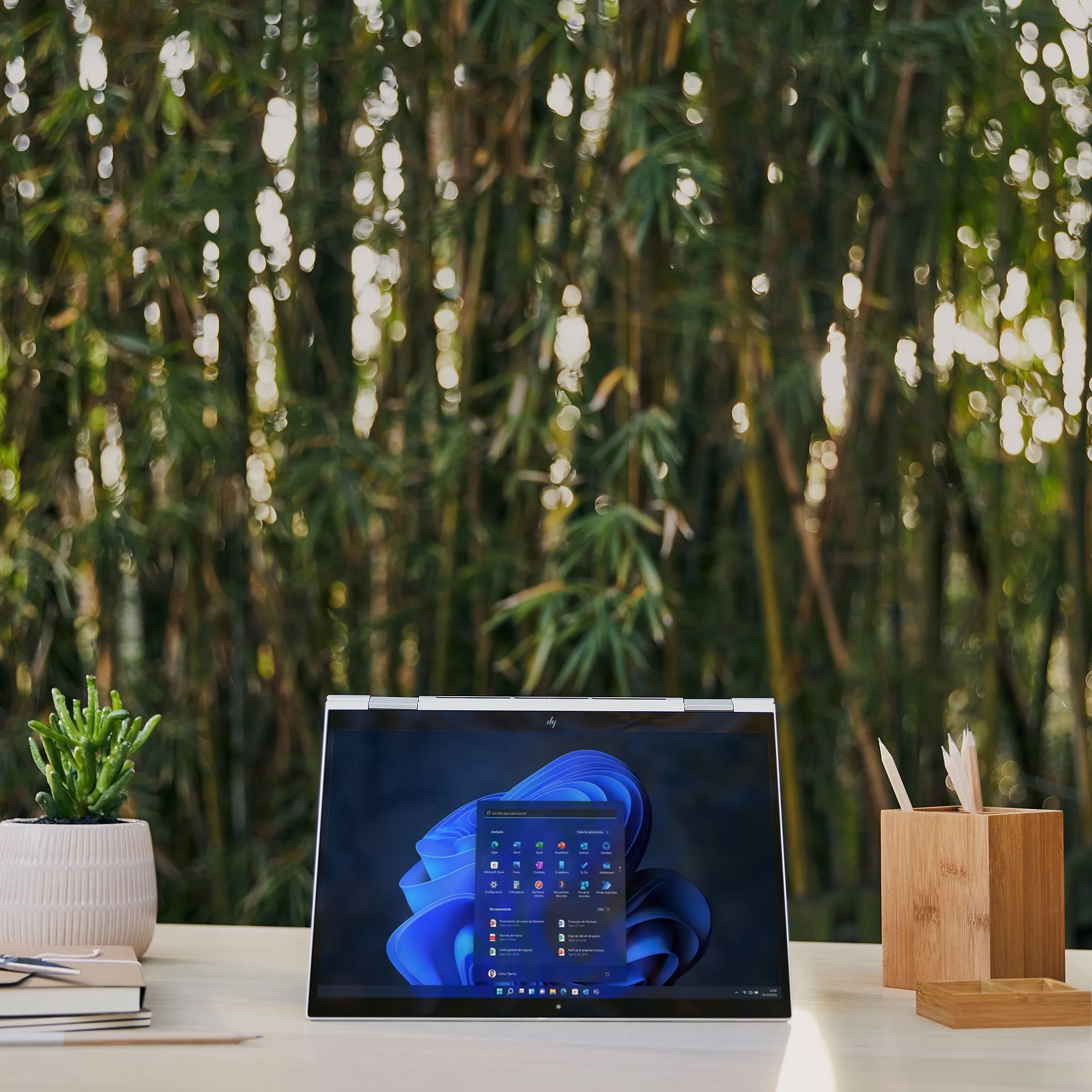 HP EliteBook x360 830 G9 13.3" i5-1235U, 16 GB, 256 GB, Win 11 Pro - b&auml;rbar dator, silver