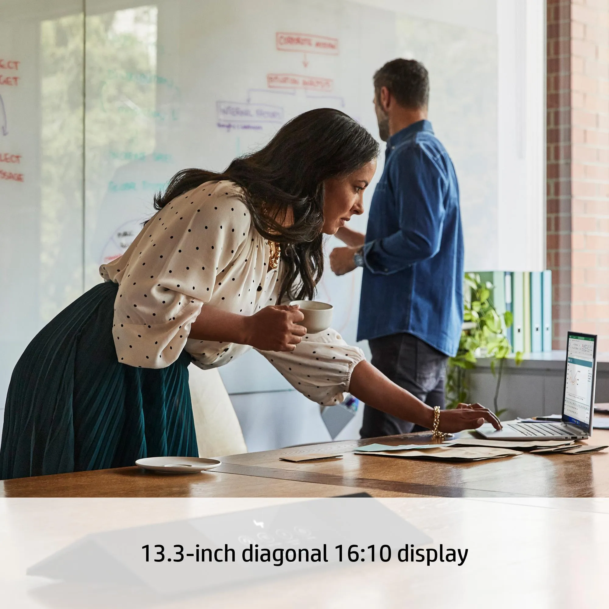 HP EliteBook x360 830 G9 13.3" i5-1235U, 16 GB, 256 GB, Win 11 Pro - b&auml;rbar dator, silver