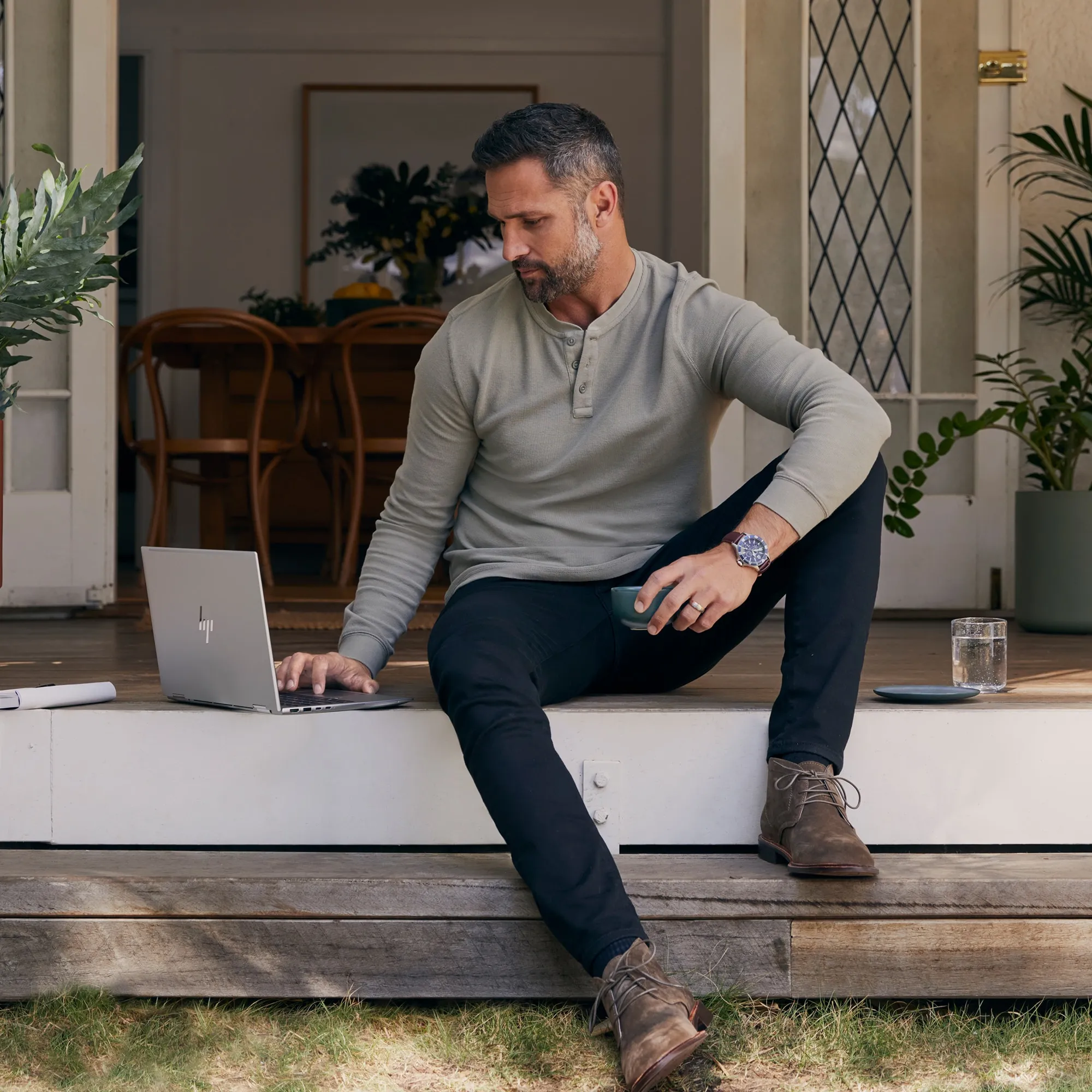 HP EliteBook x360 830 G9 13.3" i5-1235U, 16 GB, 256 GB, Win 11 Pro - b&auml;rbar dator, silver