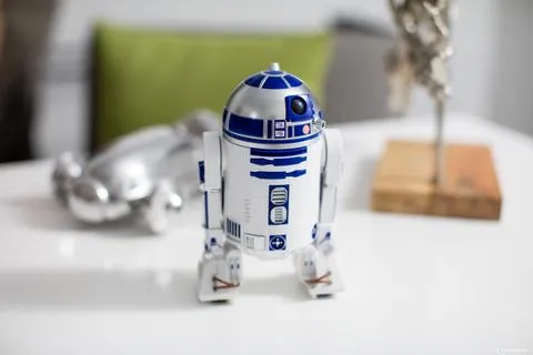 Sphero R2-D2 App-enabled droid
