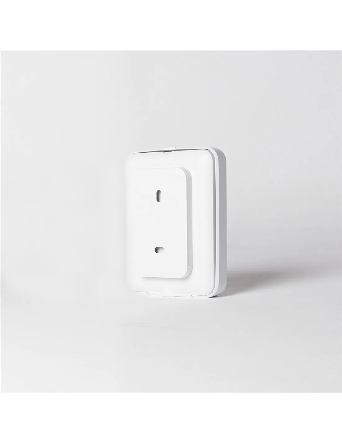 Shelly Flood Gen4 - Battery-powered leak detector with Wi-Fi, Zigbee, and Bluetooth connectivity