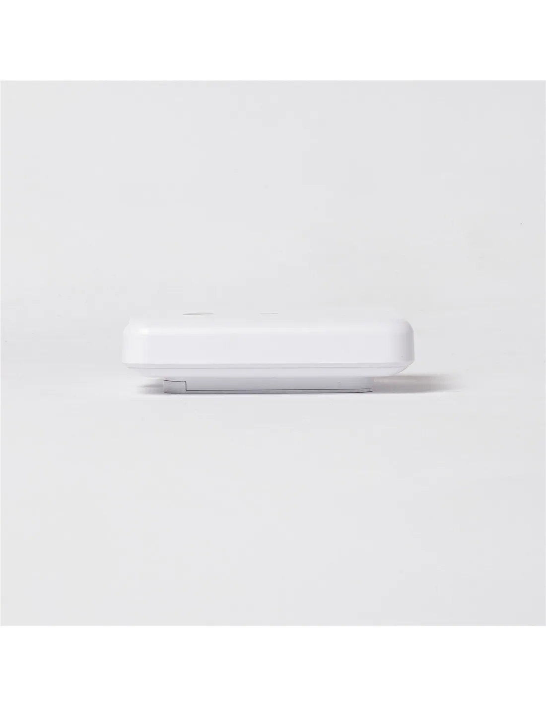 Shelly Flood Gen4 - Battery-powered leak detector with Wi-Fi, Zigbee, and Bluetooth connectivity