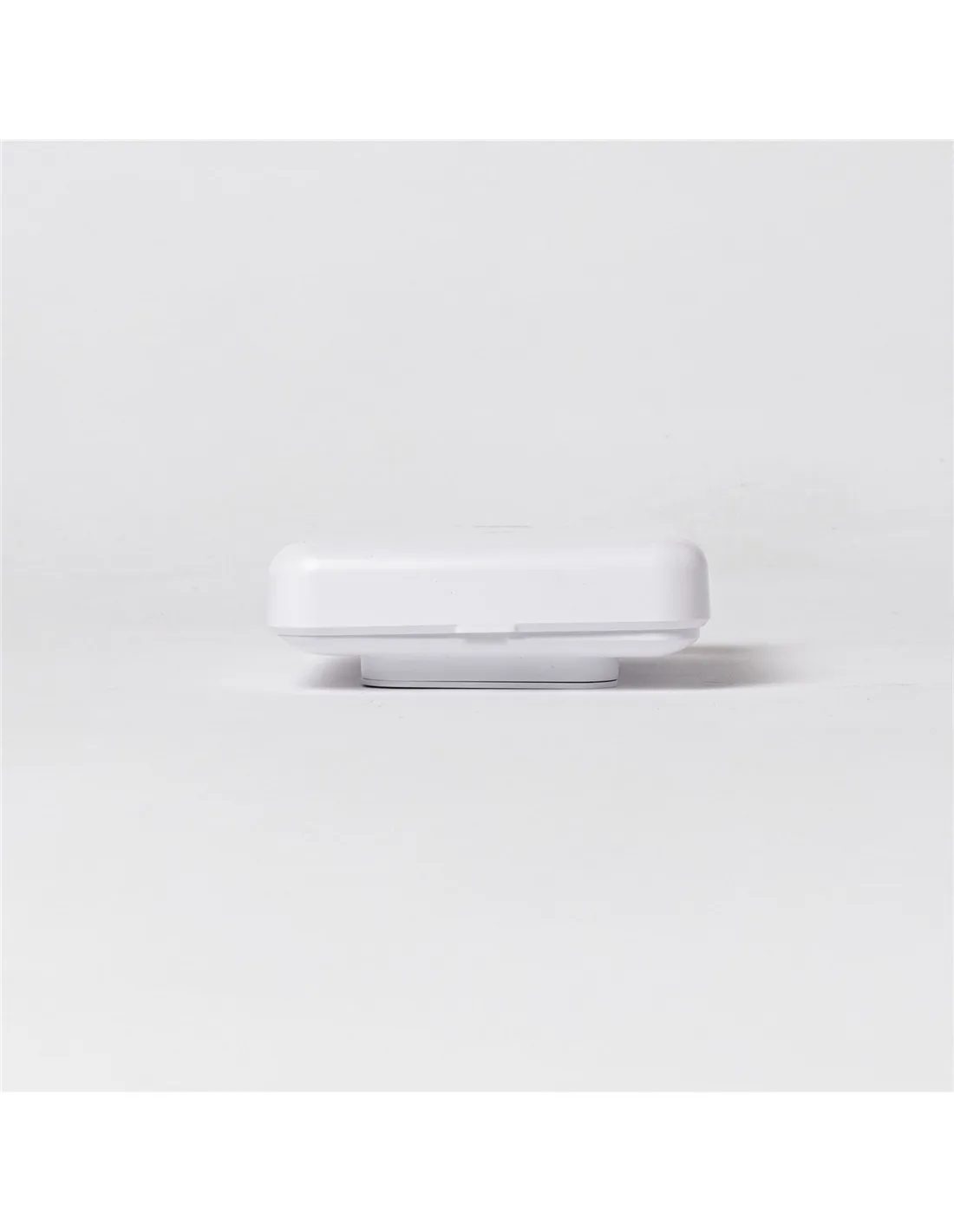 Shelly Flood Gen4 - Battery-powered leak detector with Wi-Fi, Zigbee, and Bluetooth connectivity