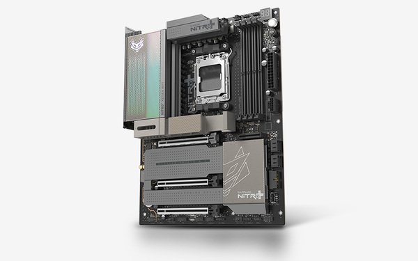 Sapphire NITRO+ X870EA Phantom Link Edition WiFi 7 AM5 ATX Motherboard