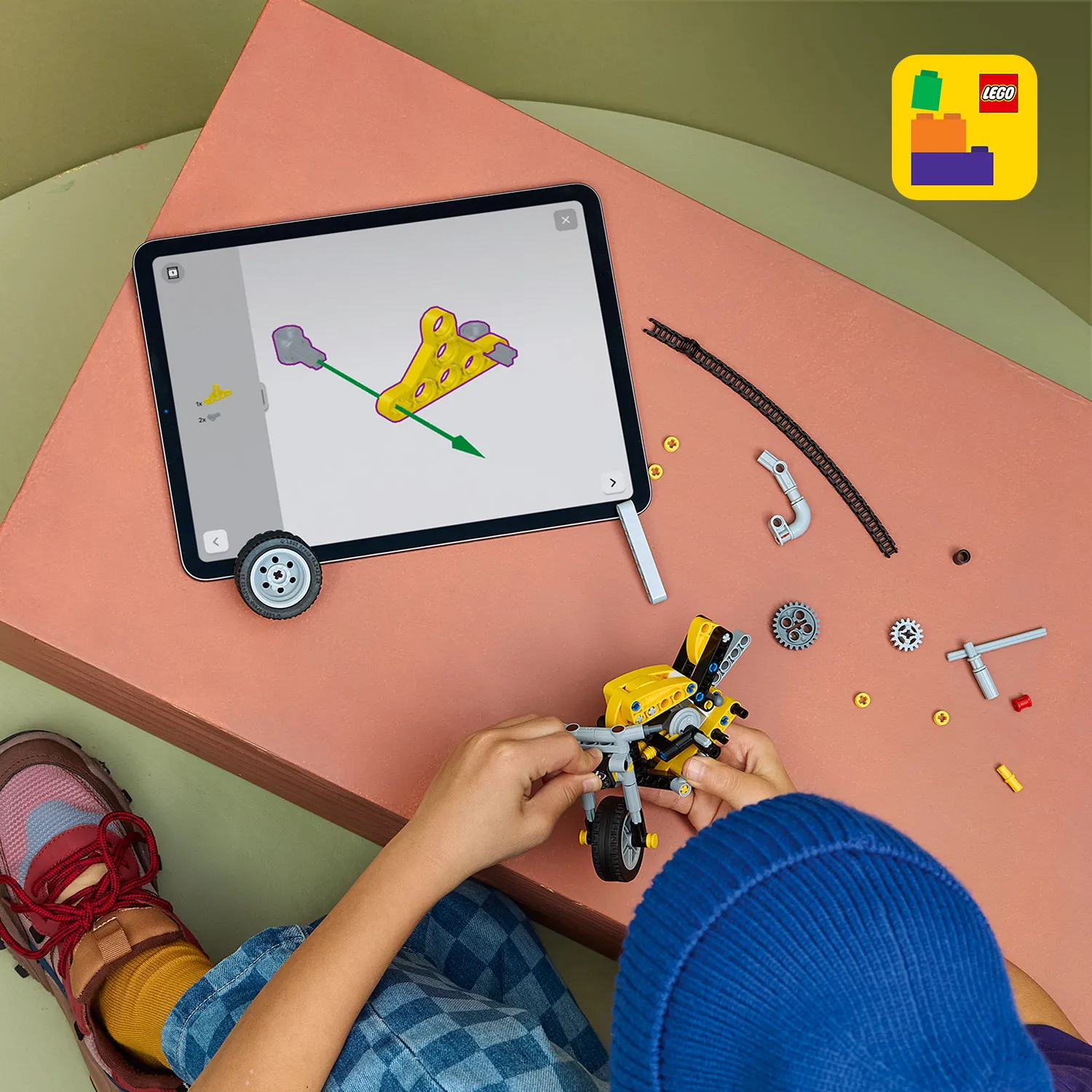 LEGO Technic Yellow Motorcycle 42225