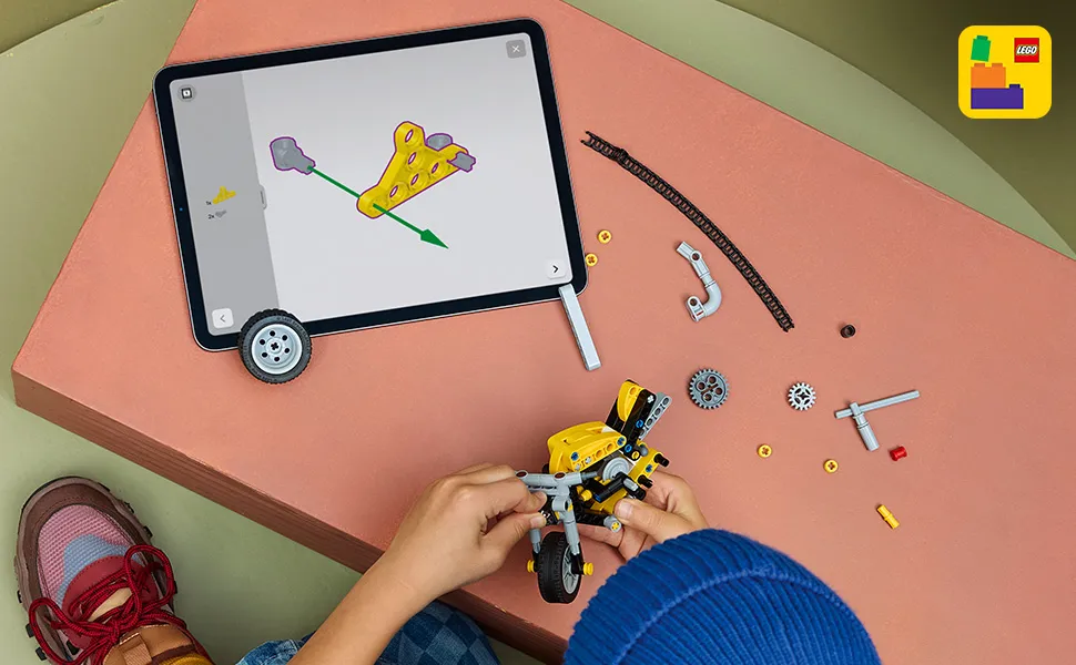 LEGO Technic Yellow Motorcycle 42225