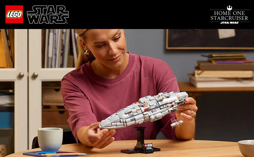 LEGO Star Wars Home One Starfighter Carrier 75405