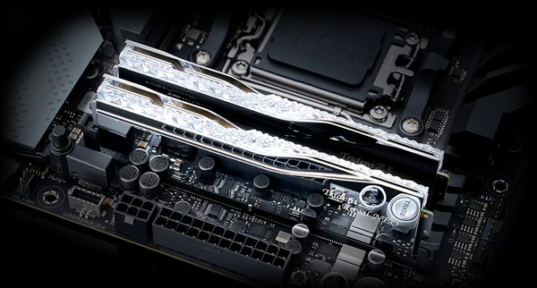 G.Skill 32B (2x16) DDR5 6000MHz Trident Z5 Royal Neo RGB Silver (AMD) CL28 1.40V