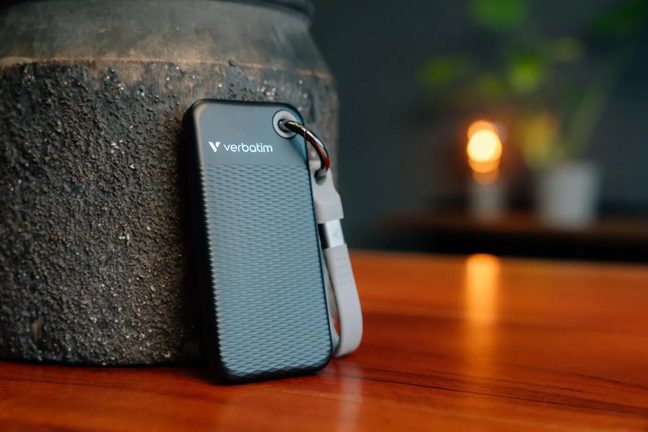 Verbatim Pocket SSD 1TB External SSD with USB 3.2 Gen 2 (USB-C), Portable, Black/Gray