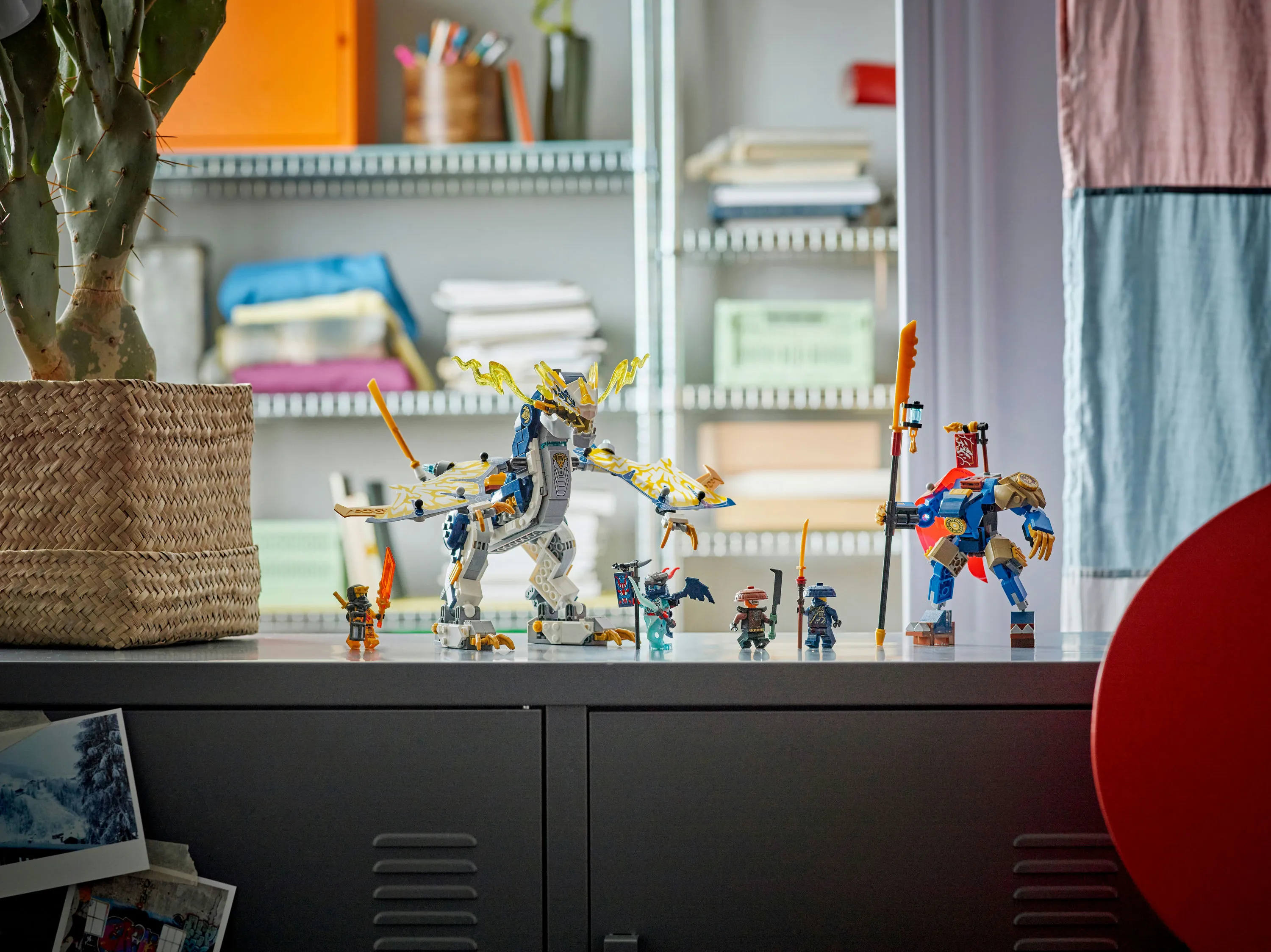 LEGO NINJAGO Rogue's Mech Dragon Rider 71843