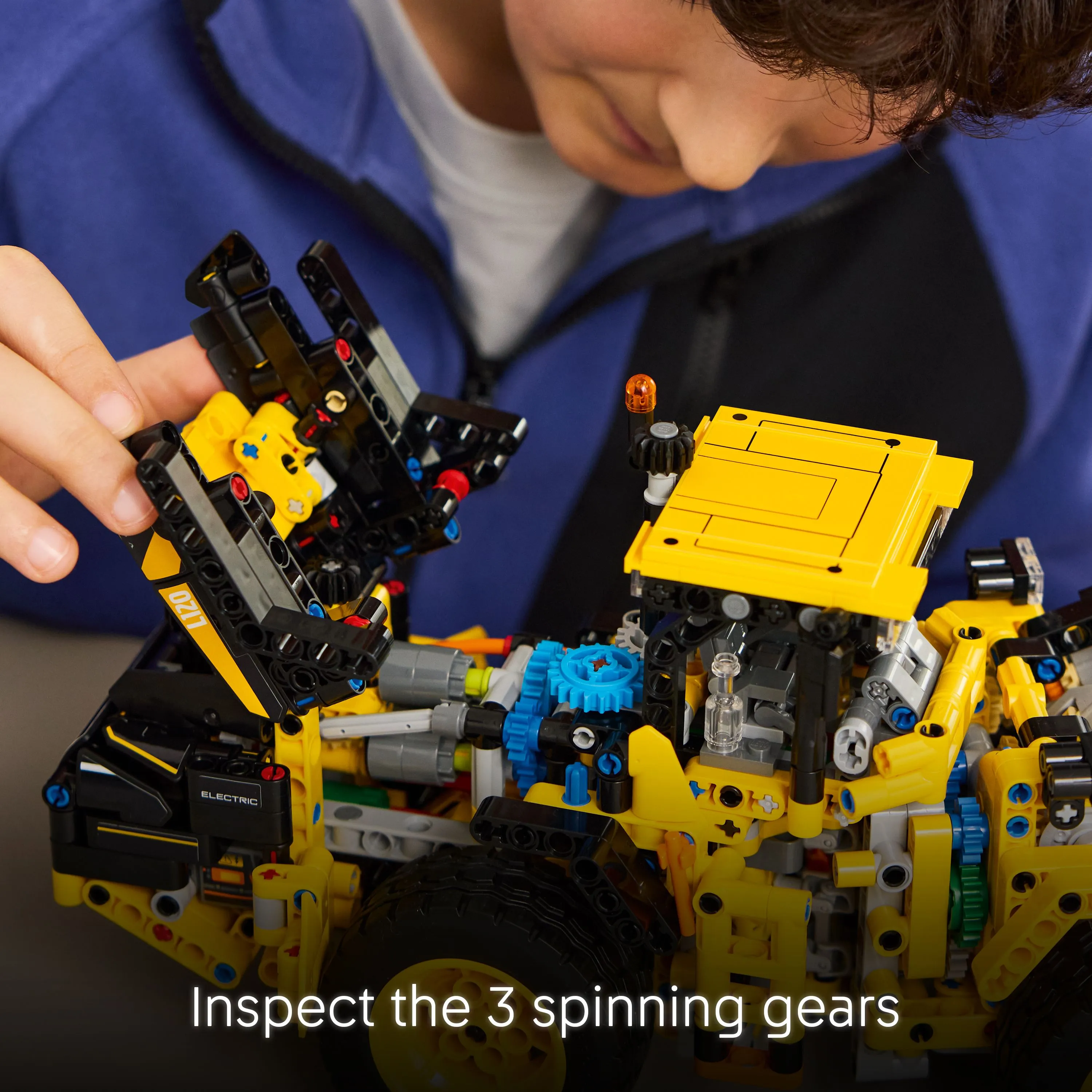 LEGO Technic Volvo L120 Electric Wheel Loader 42209