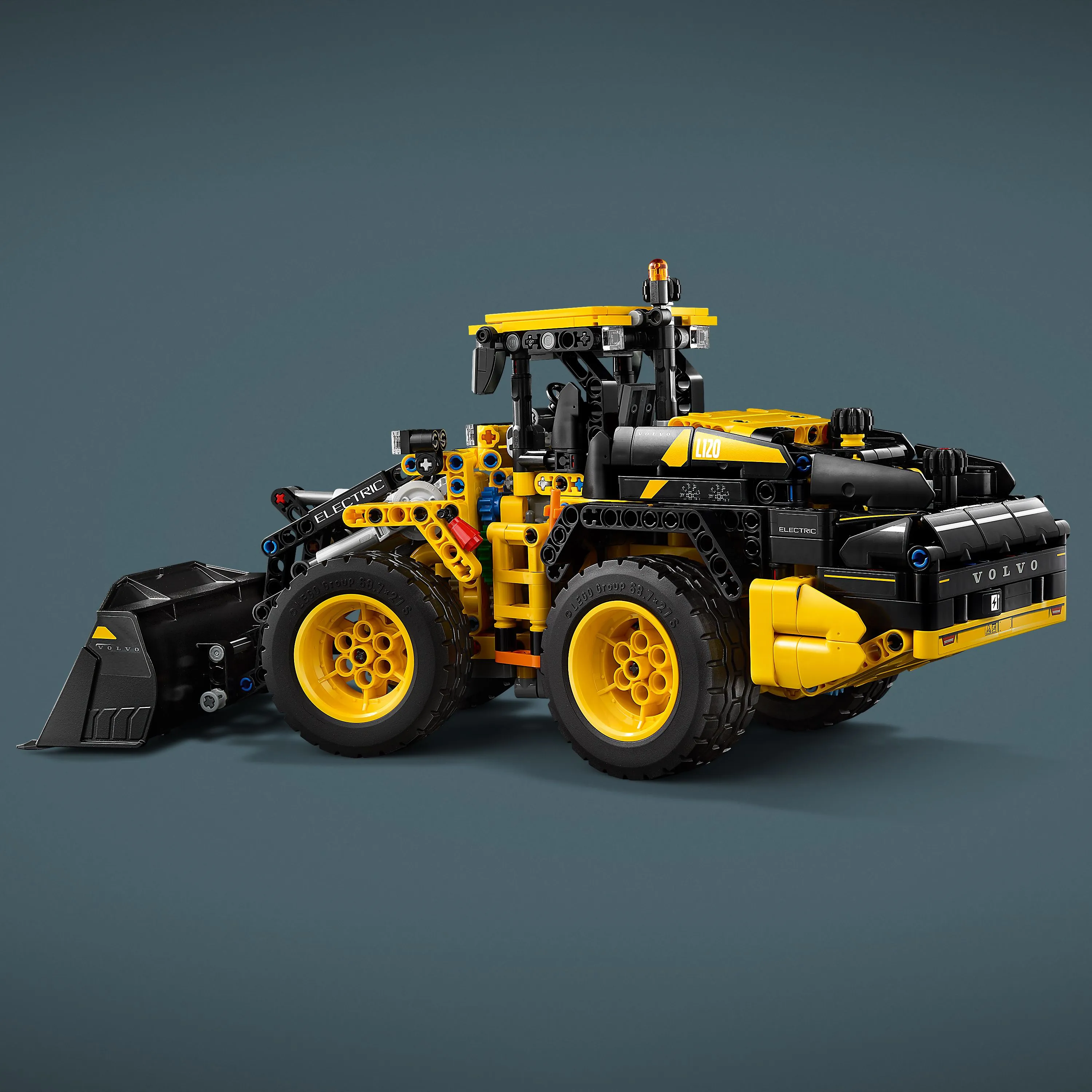 LEGO Technic Volvo L120 Electric Wheel Loader 42209