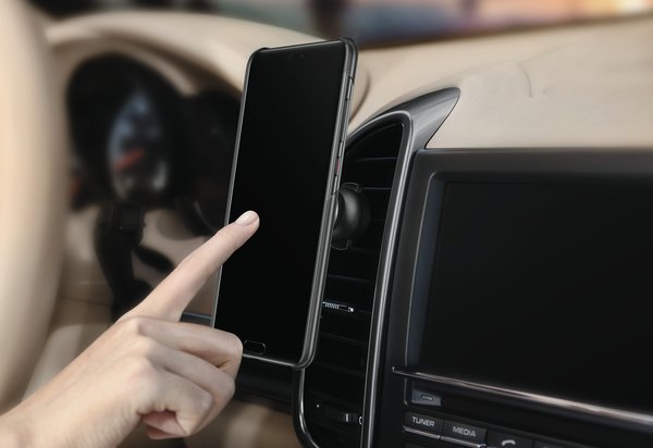 P20 Pro, Magnetic Car kit