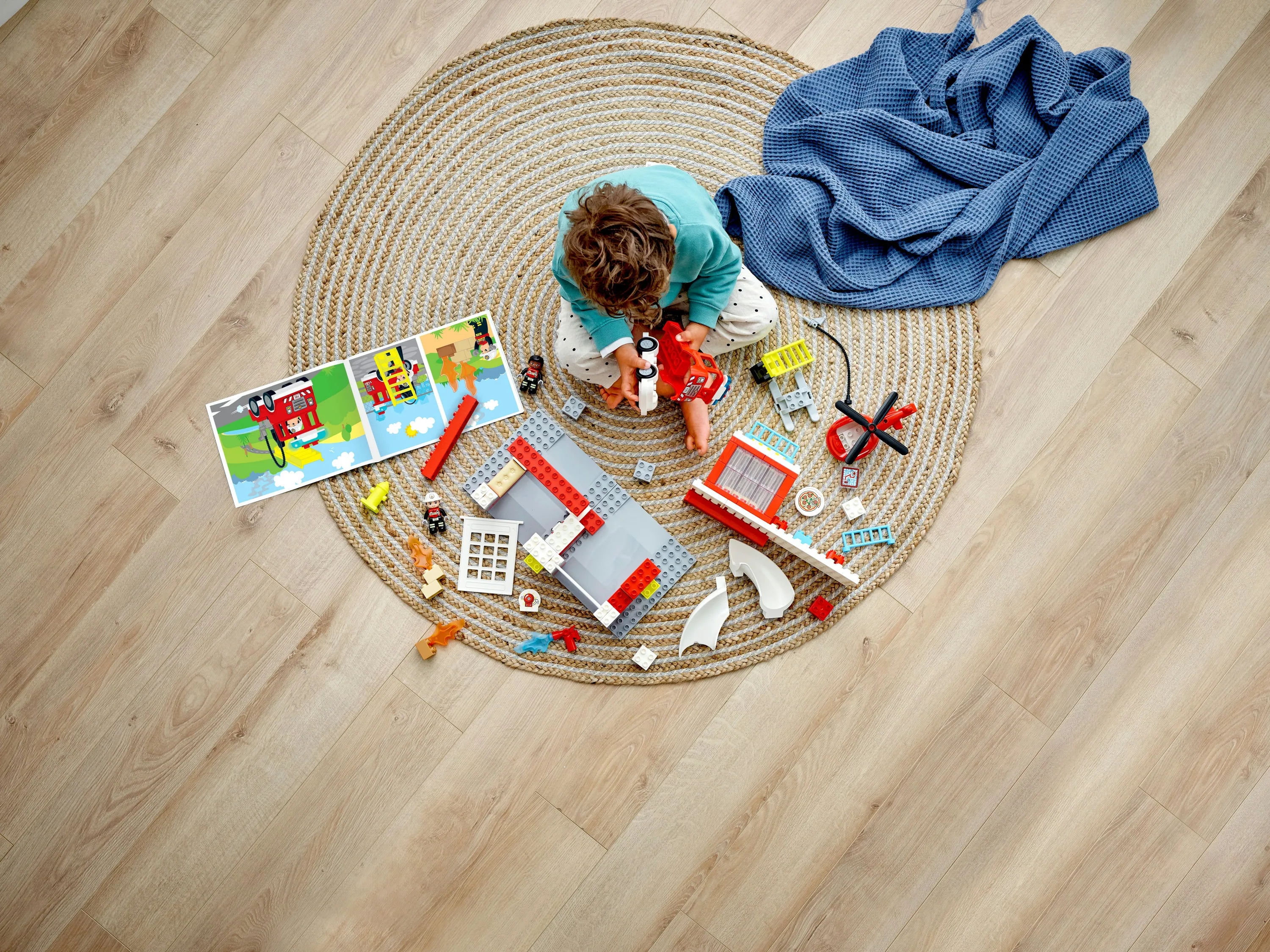 LEGO DUPLO Fire Station and Helicopter 10970