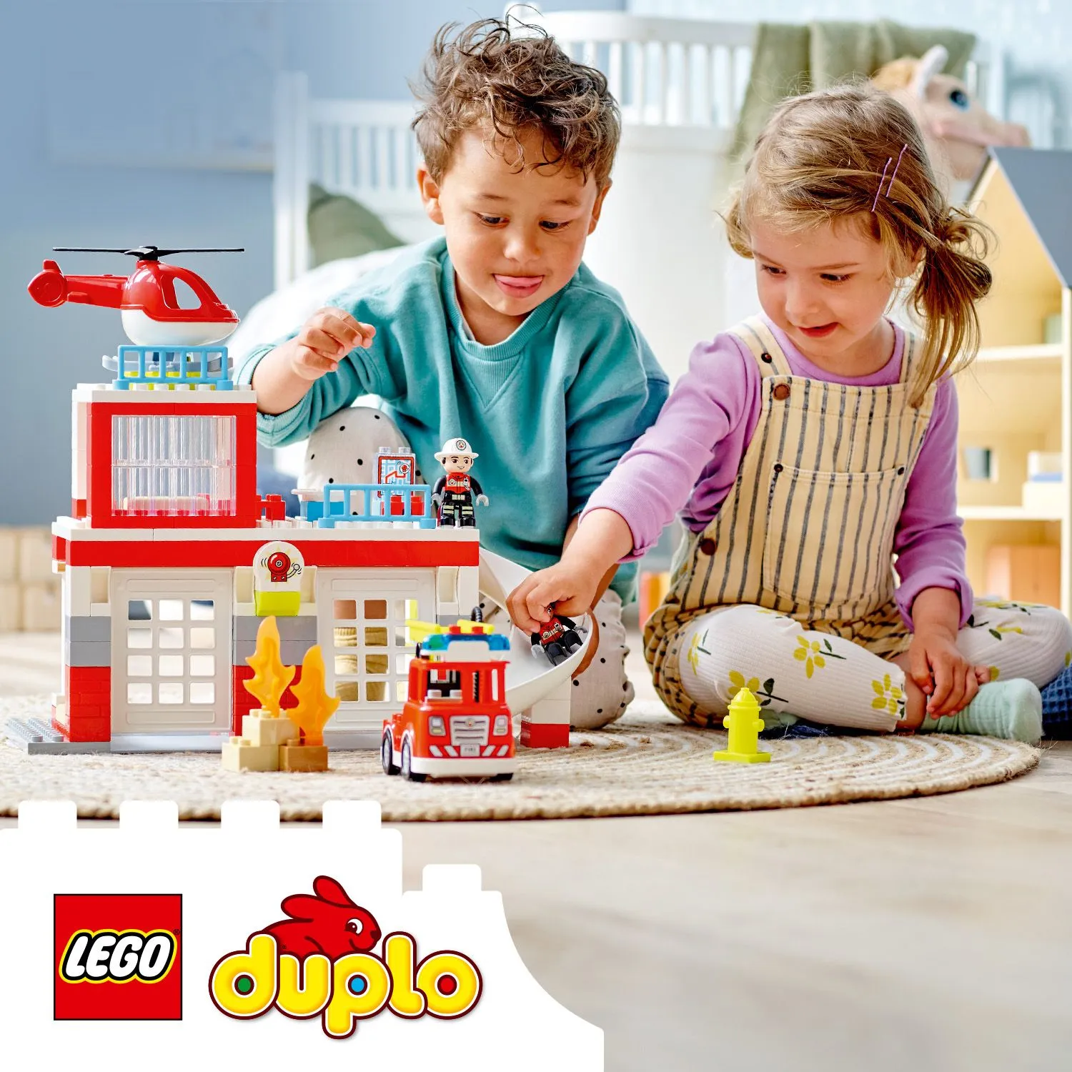 LEGO DUPLO Fire Station and Helicopter 10970