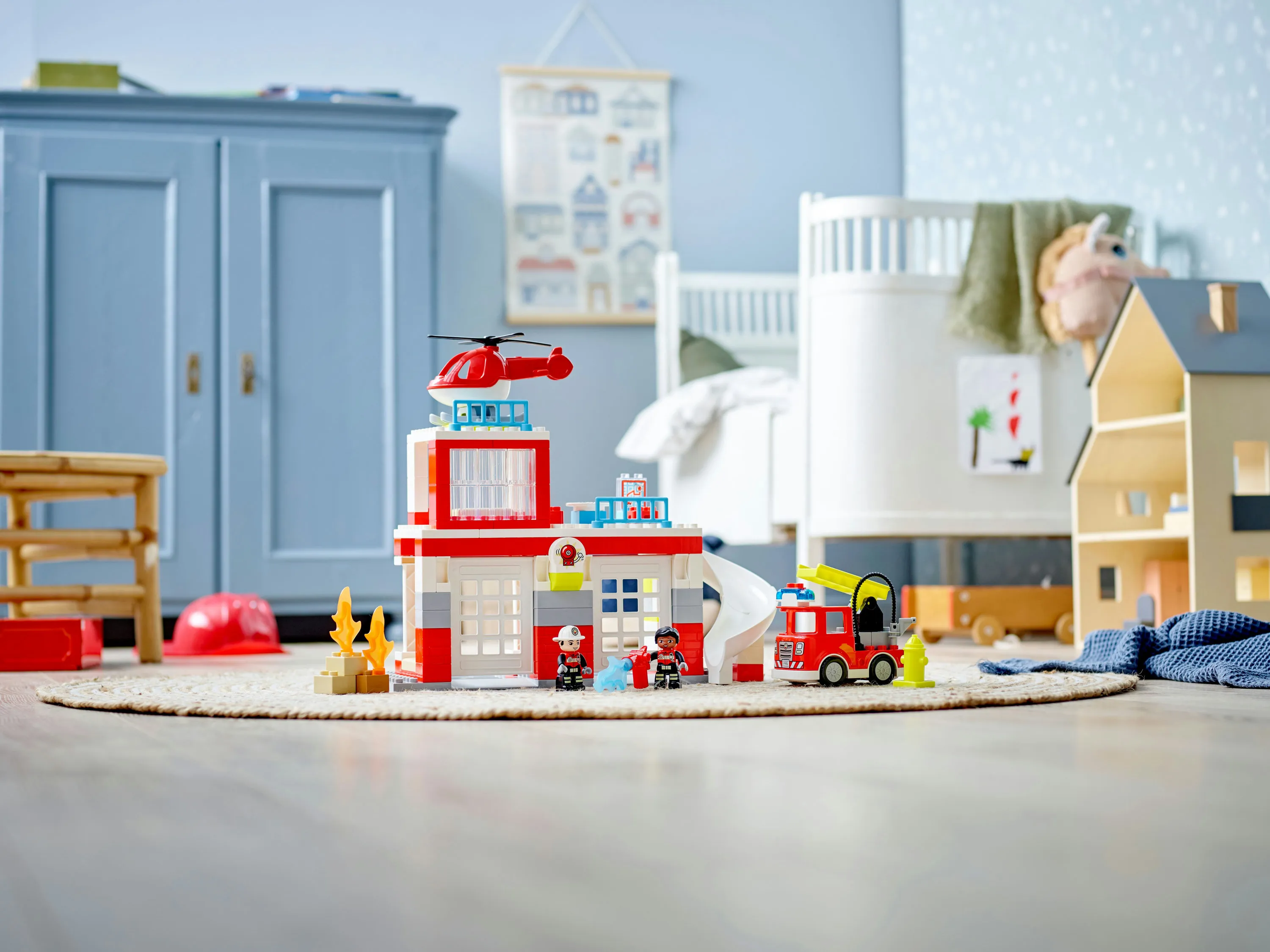 LEGO DUPLO Fire Station and Helicopter 10970